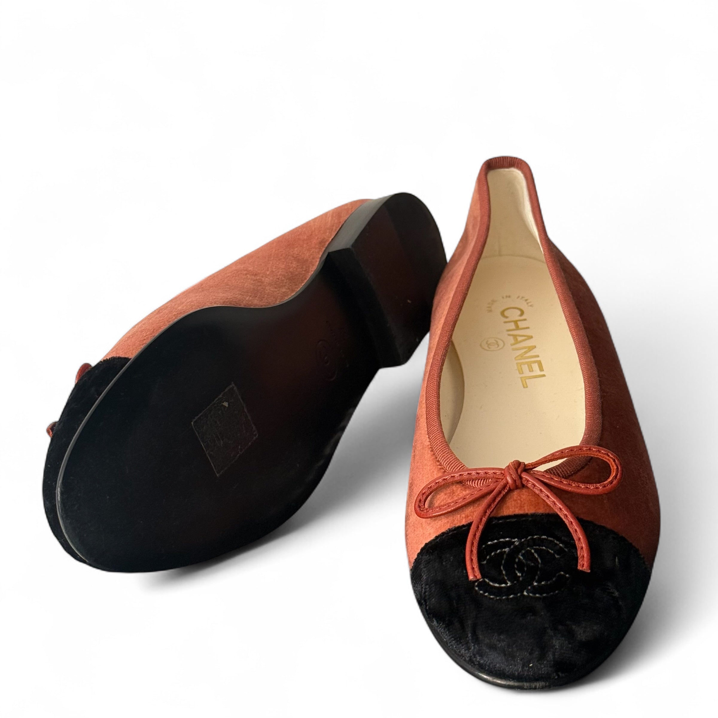 Chanel - Ballerines velours vieux rose