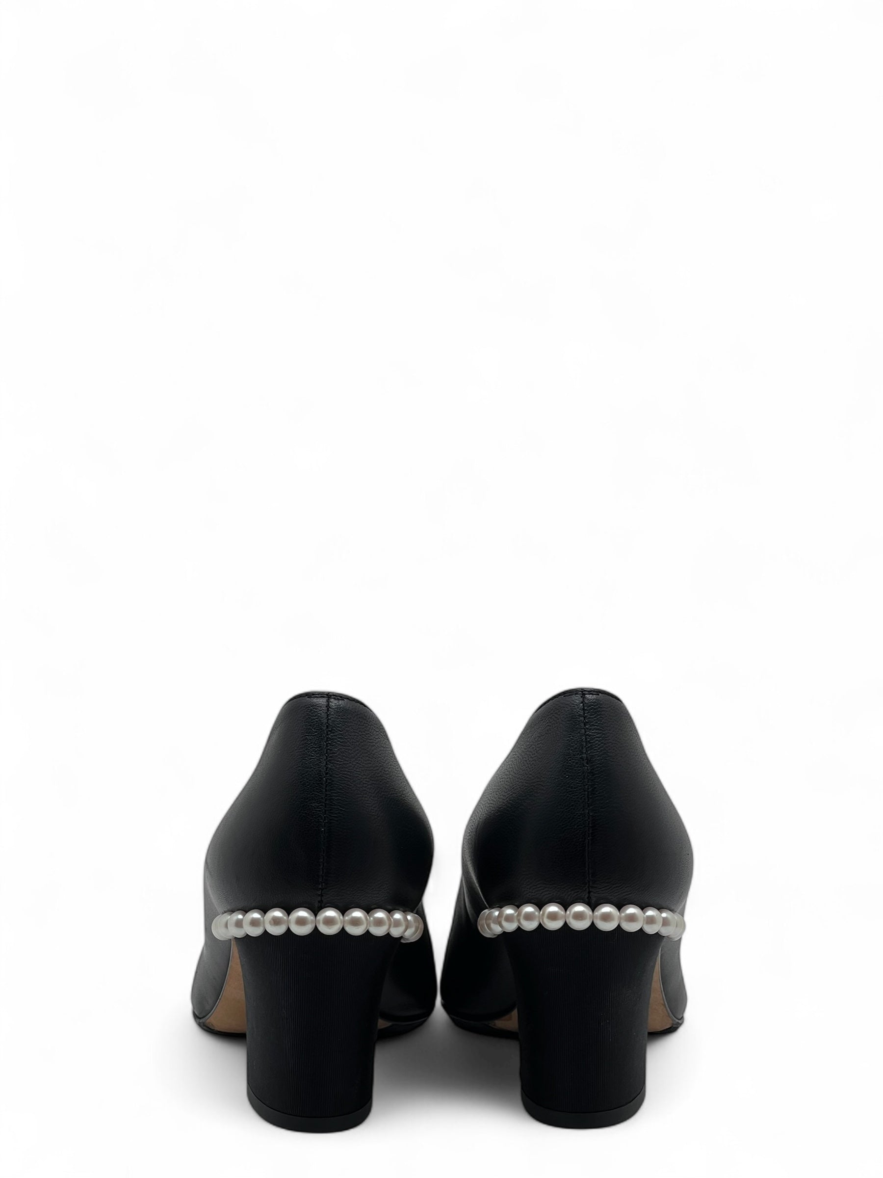 Chanel - Escarpins en cuir T40