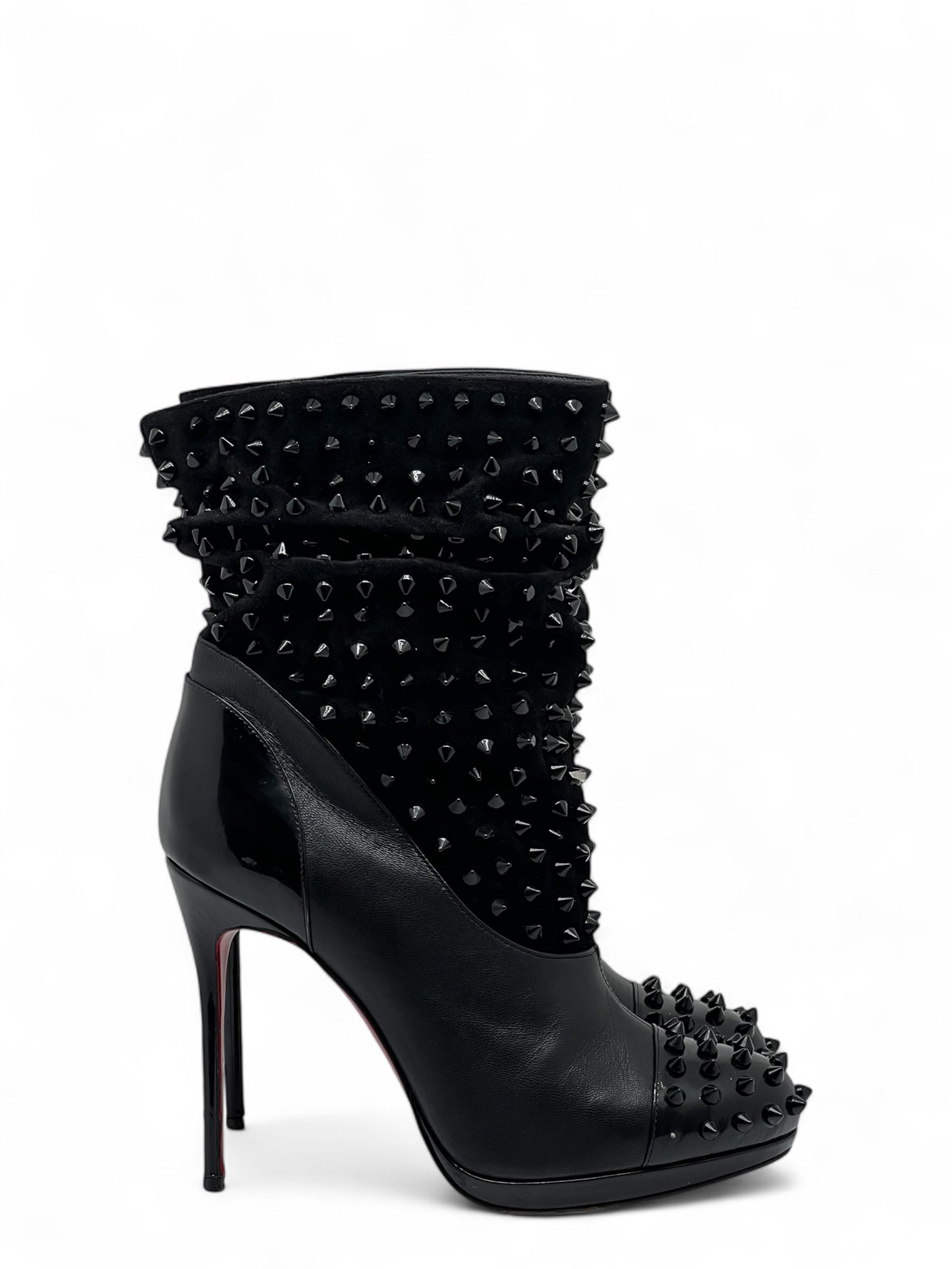 Christian Louboutin - Stiefeletten mit Nieten Gr. 37