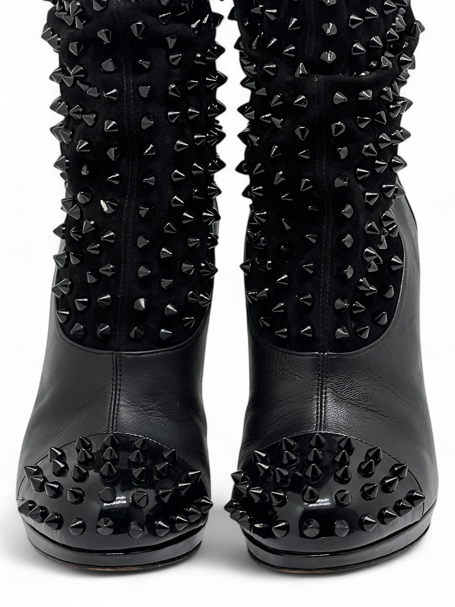 Christian Louboutin - Bottines à clous T37