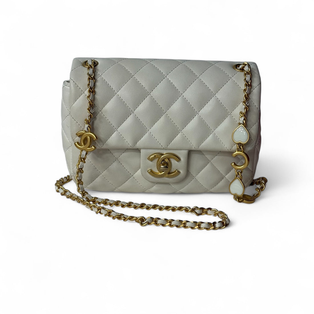 Chanel - White flap bag