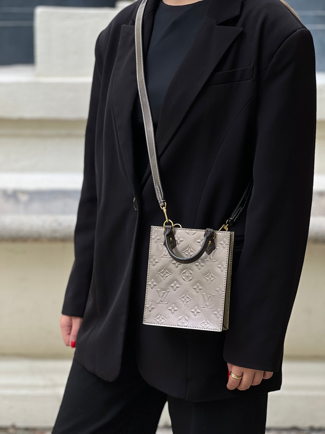 Louis Vuitton - Sac Vernis Monogramme beige