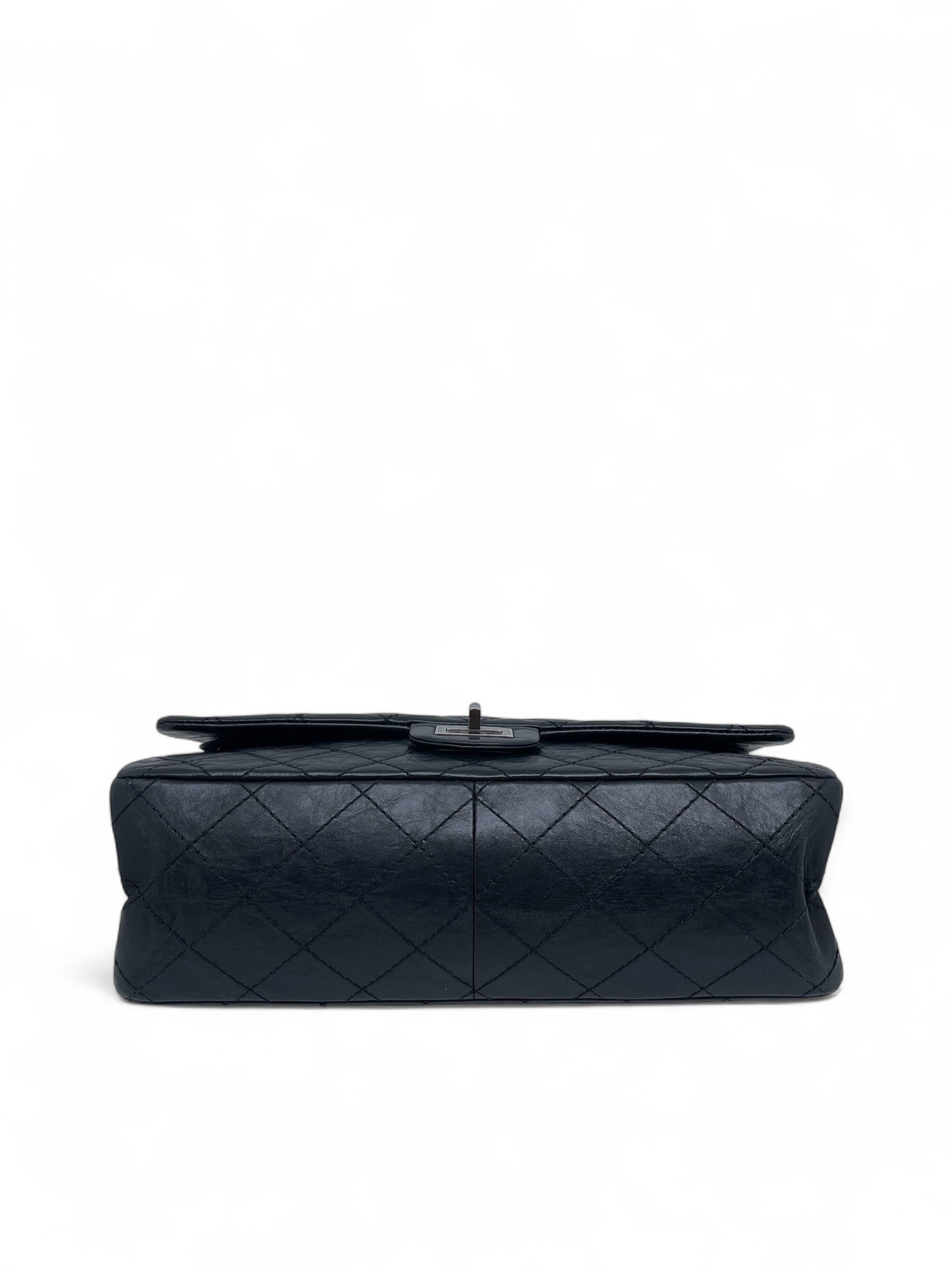 Chanel - Sac 2.55 28
