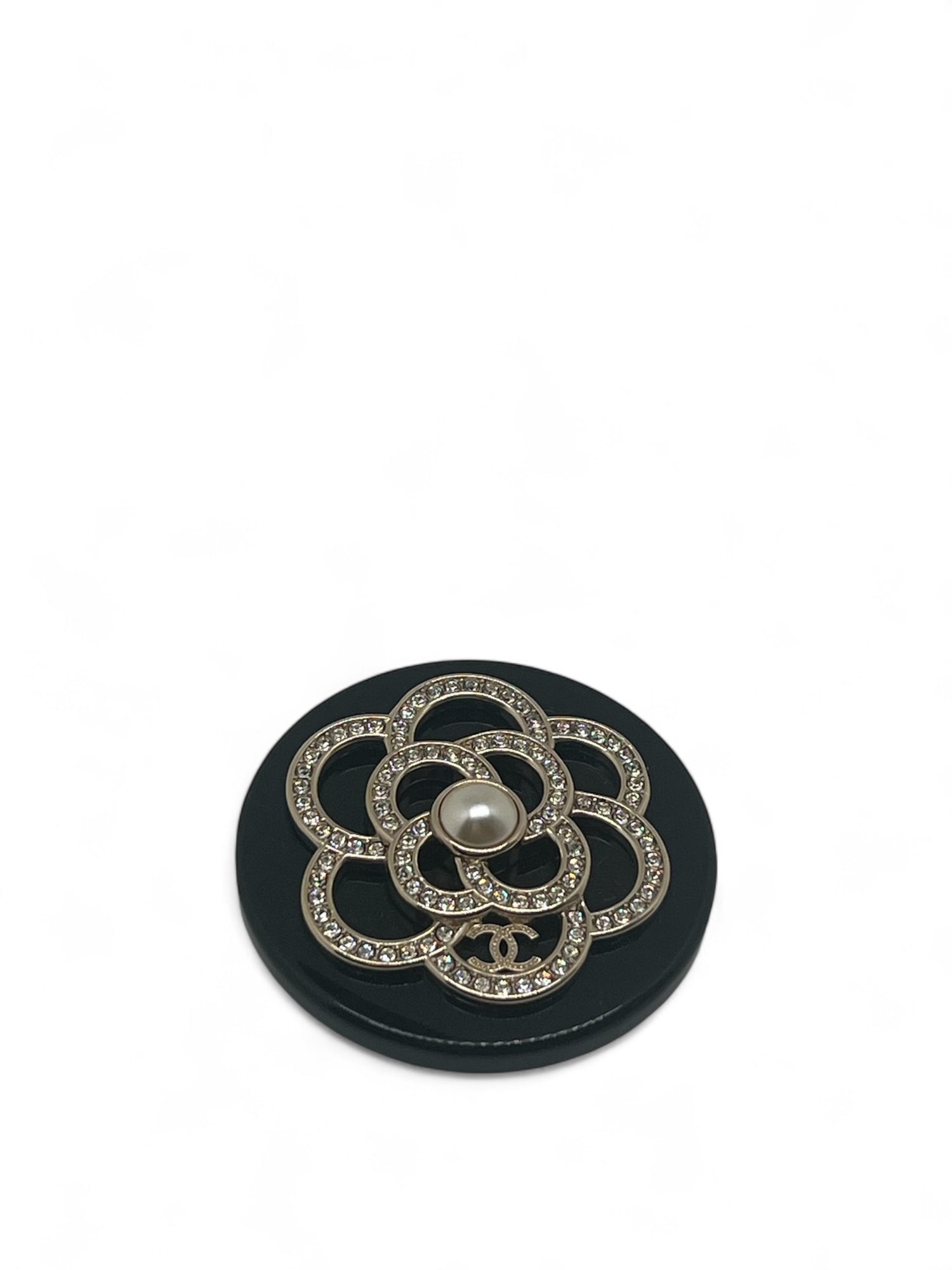 Chanel - Broche camélia à strass