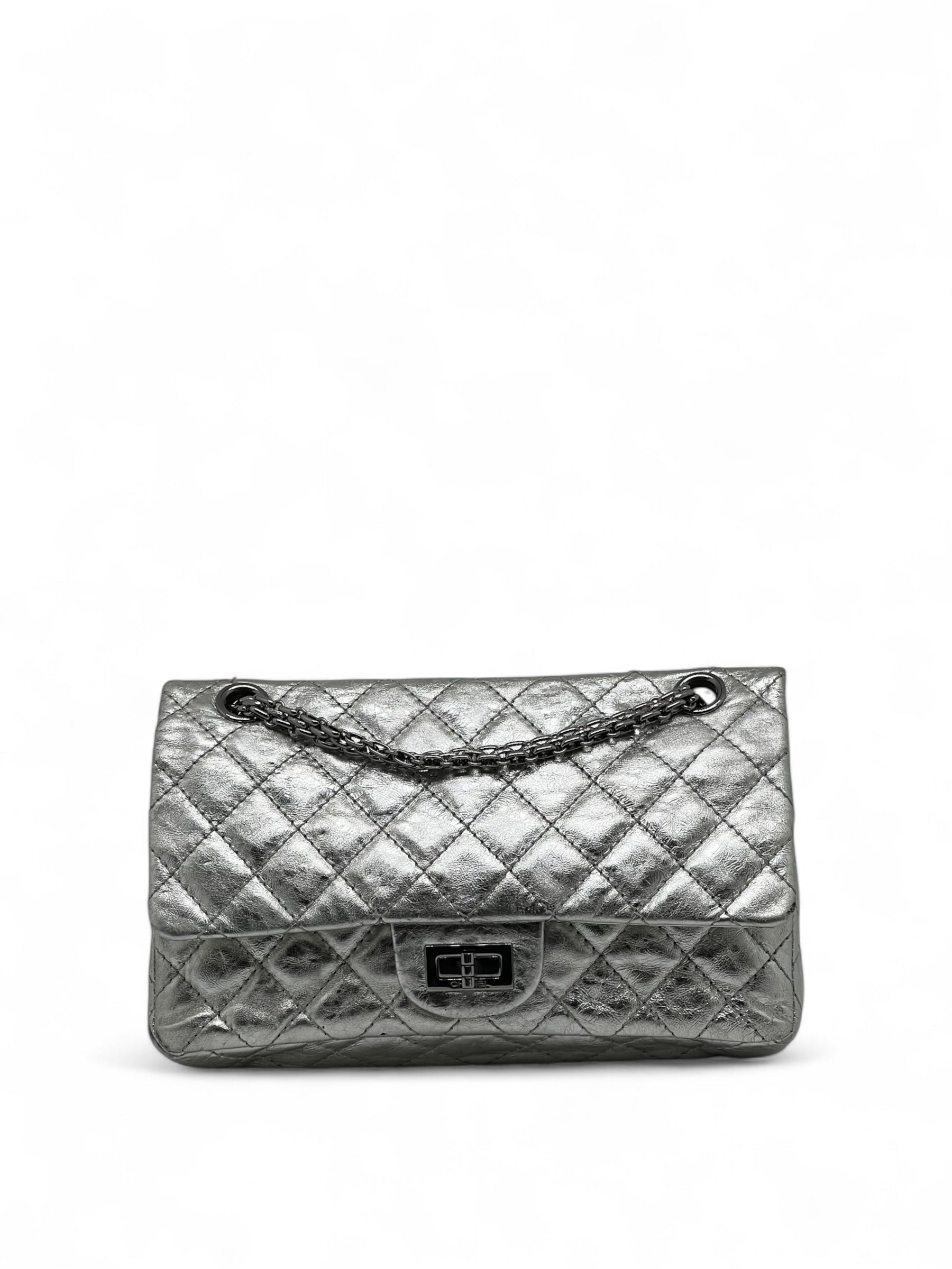 Chanel - Sac 2.55 argenté