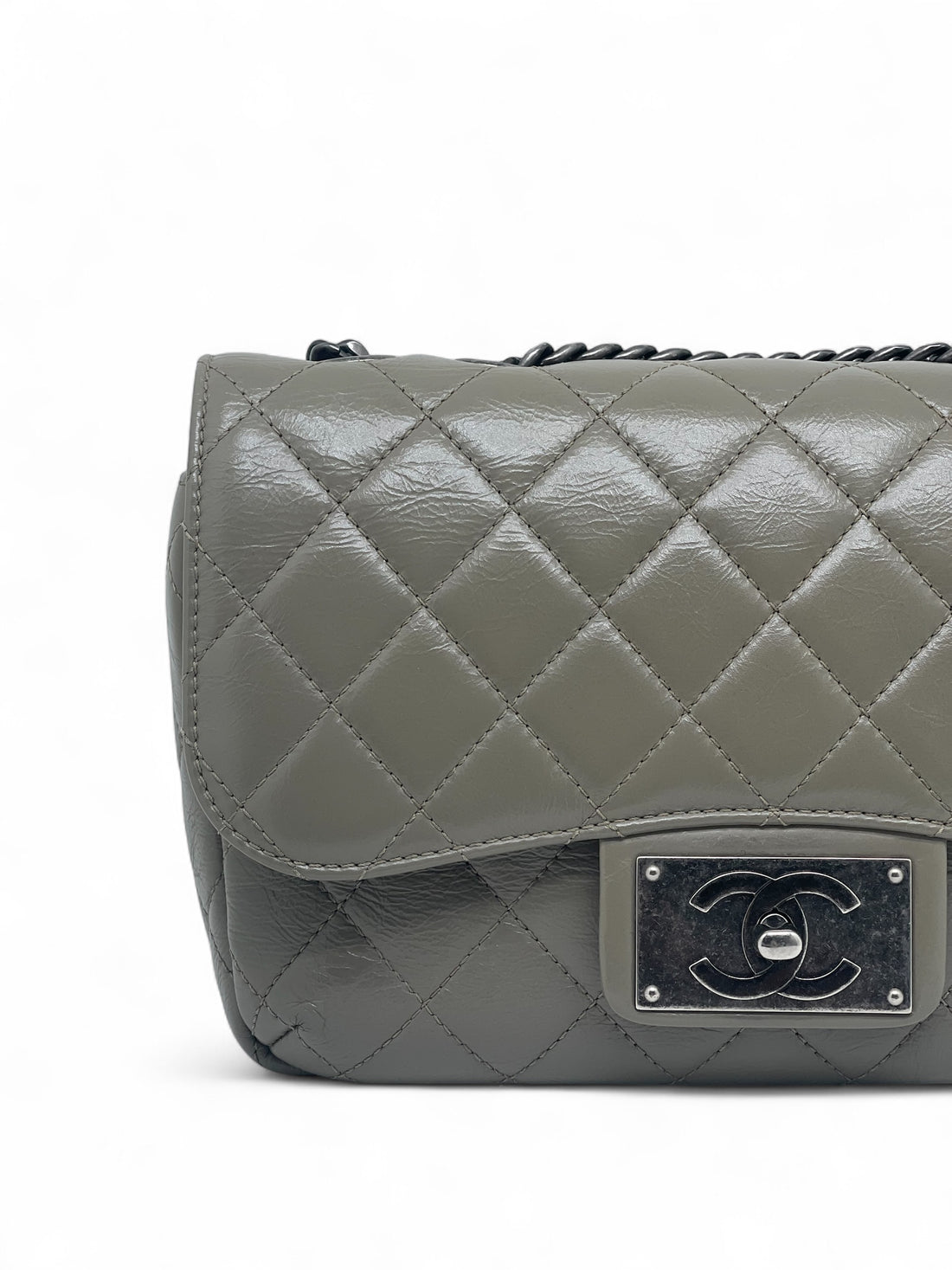 Chanel - Sac à rabat kaki