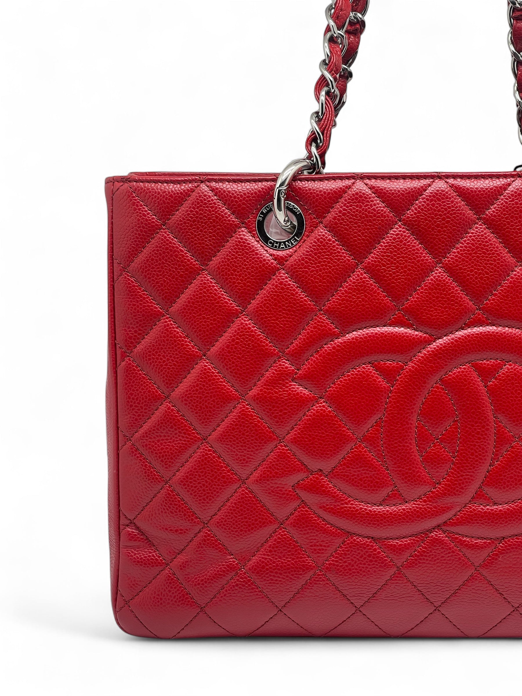 Chanel - Sac Shopping GST rouge