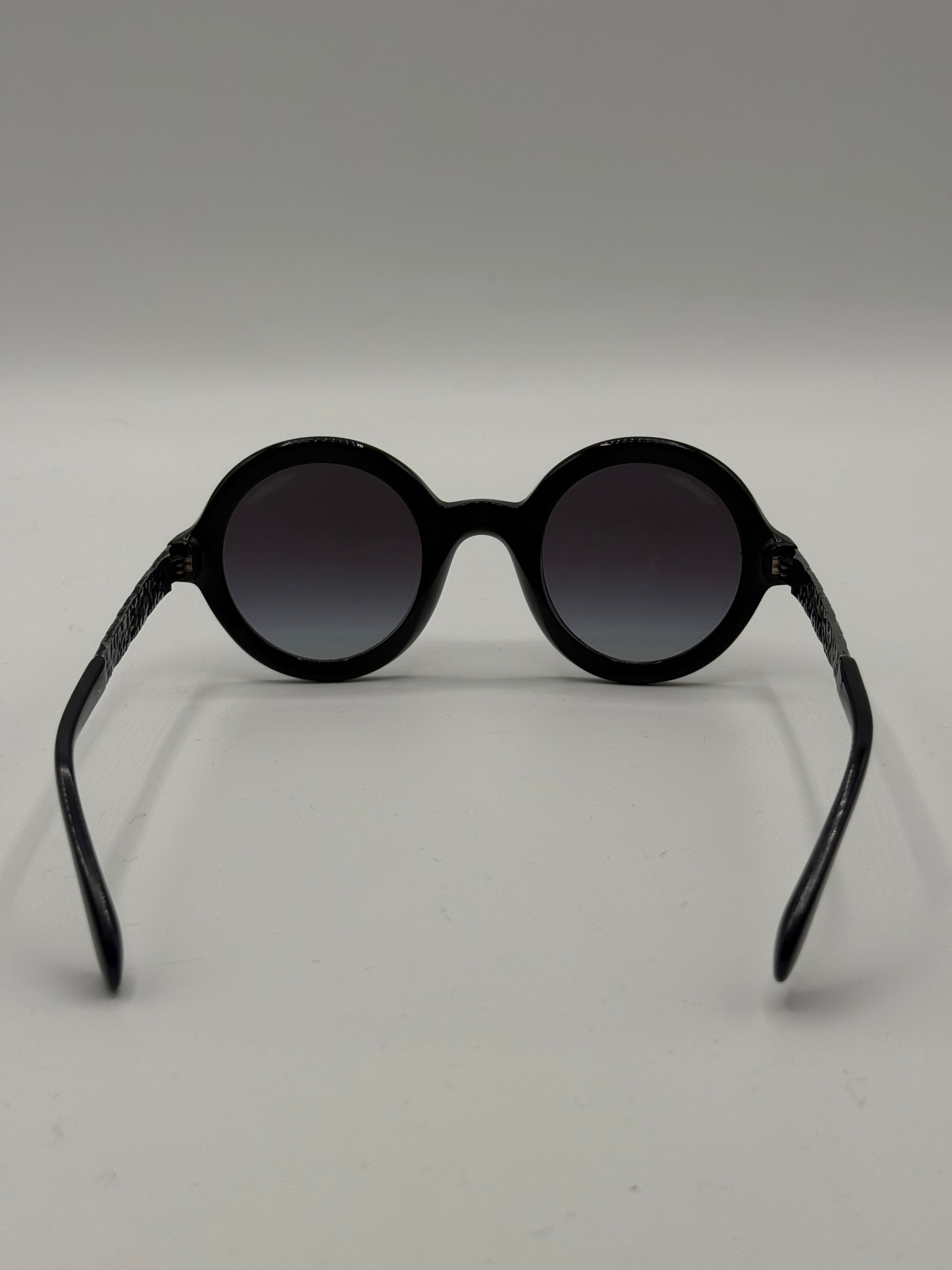 Chanel - Round sunglasses