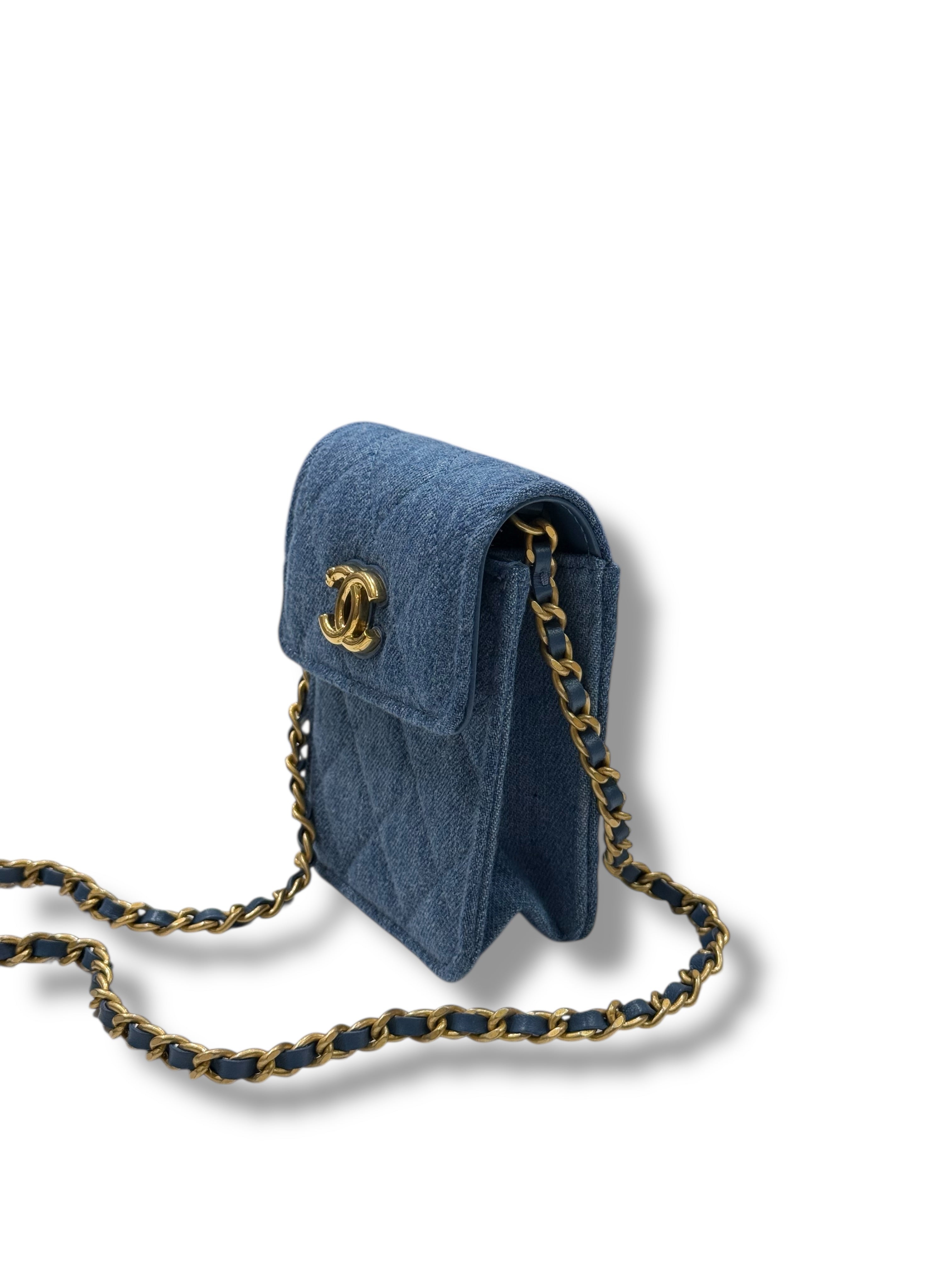 Chanel - Mini wallet on chain Denim