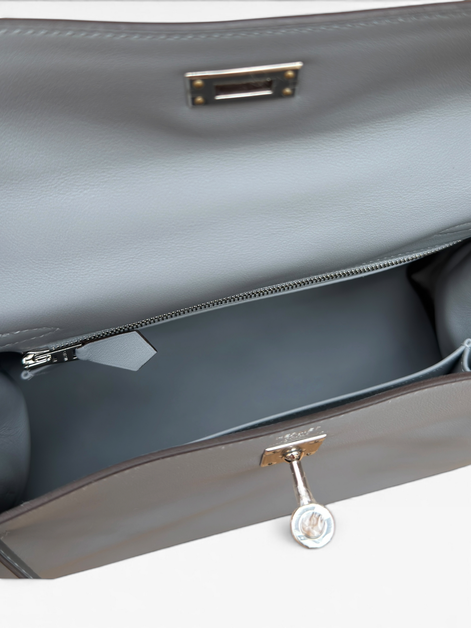 Hermès - Sac Kelly 25 Veau Swift Gris Pantin