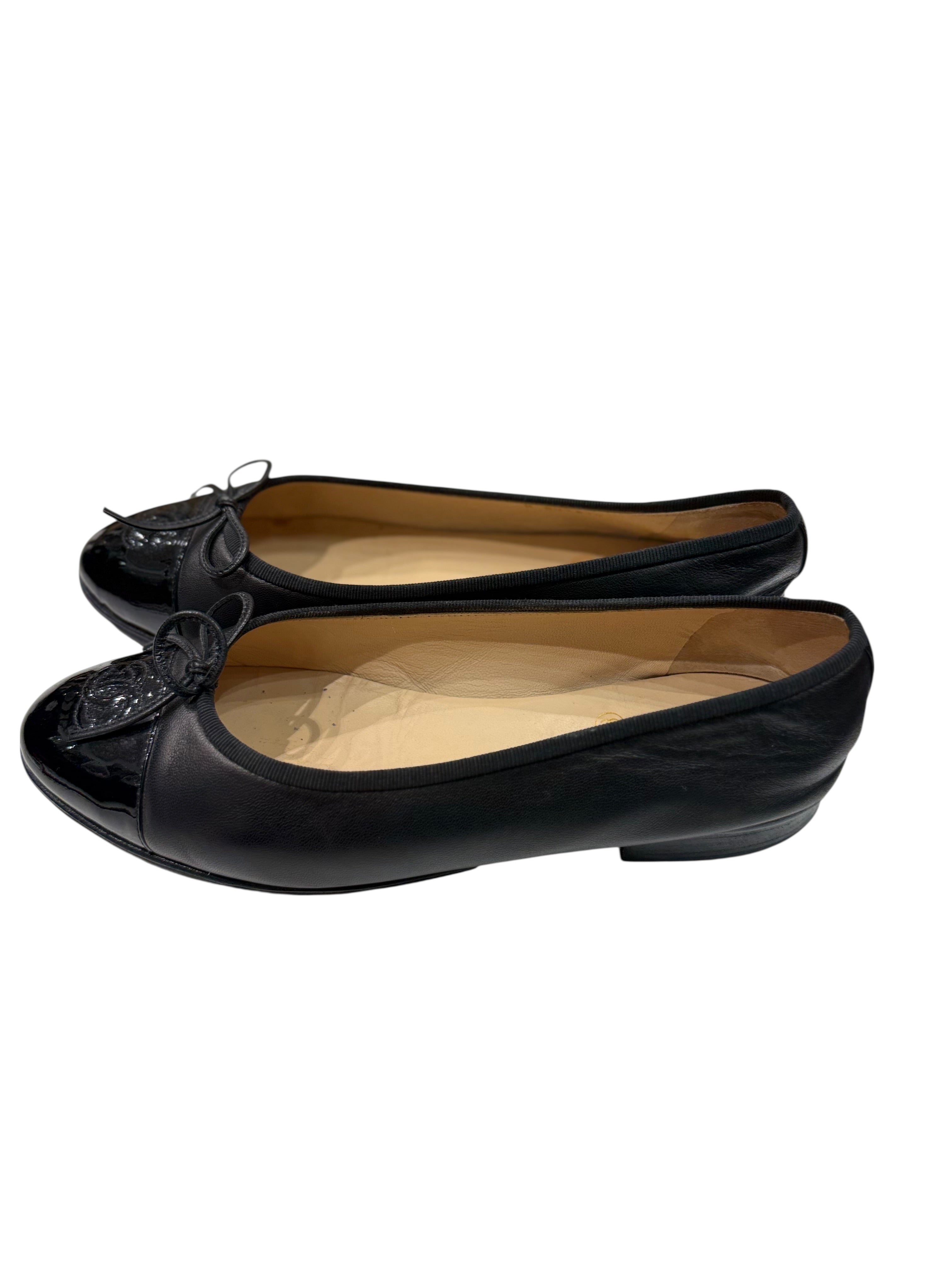 Chanel - Ballerines Classique T38 1/2 | Les Folies d’Eugénie