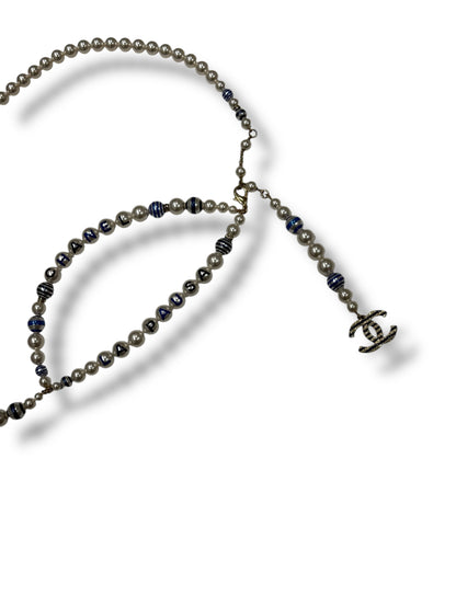 Chanel - Ceinture perles La Pausa blanches et bleues