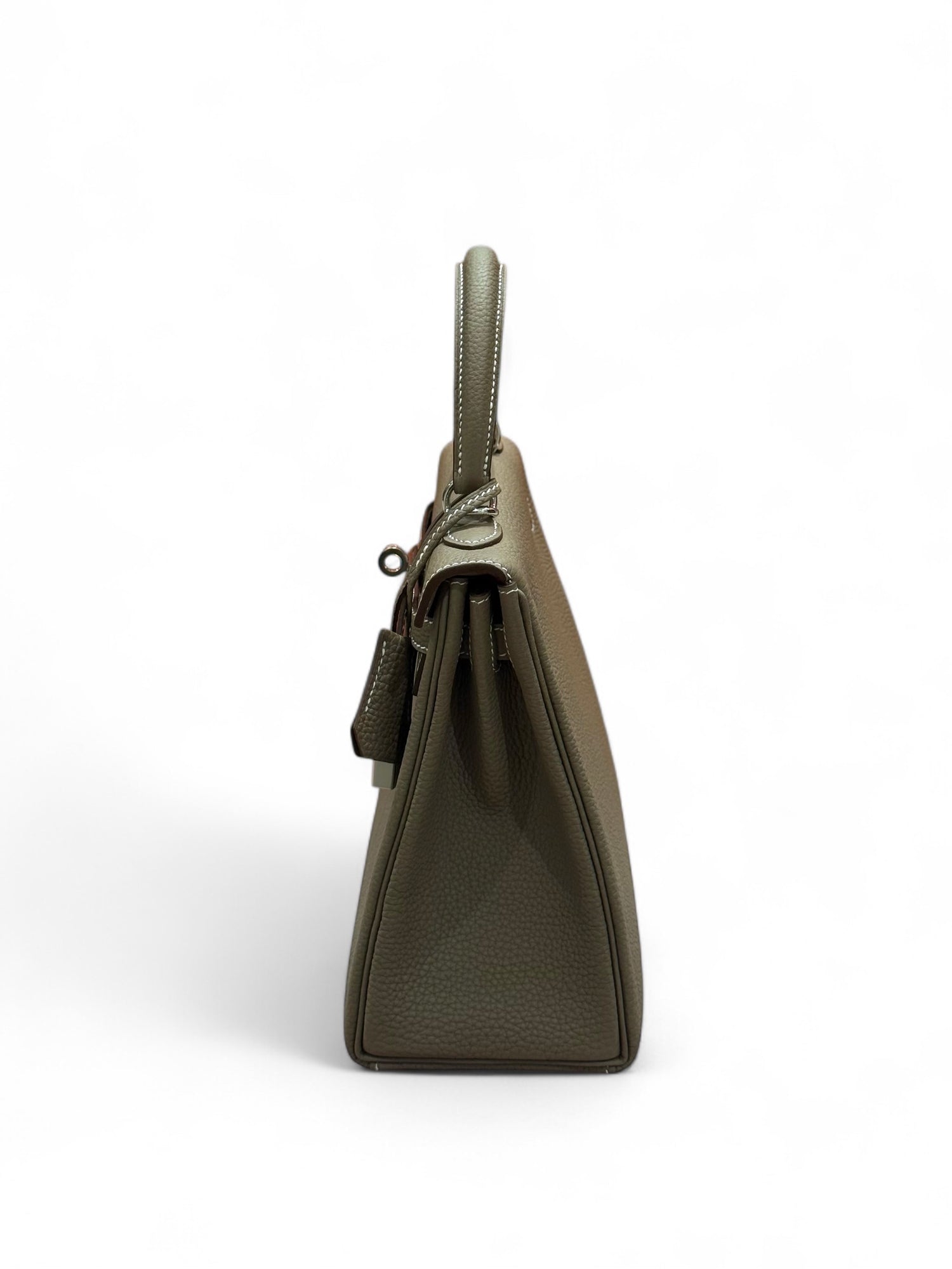 Hermès – Sac Kelly 25 Étoupe Togo Retourné PHW