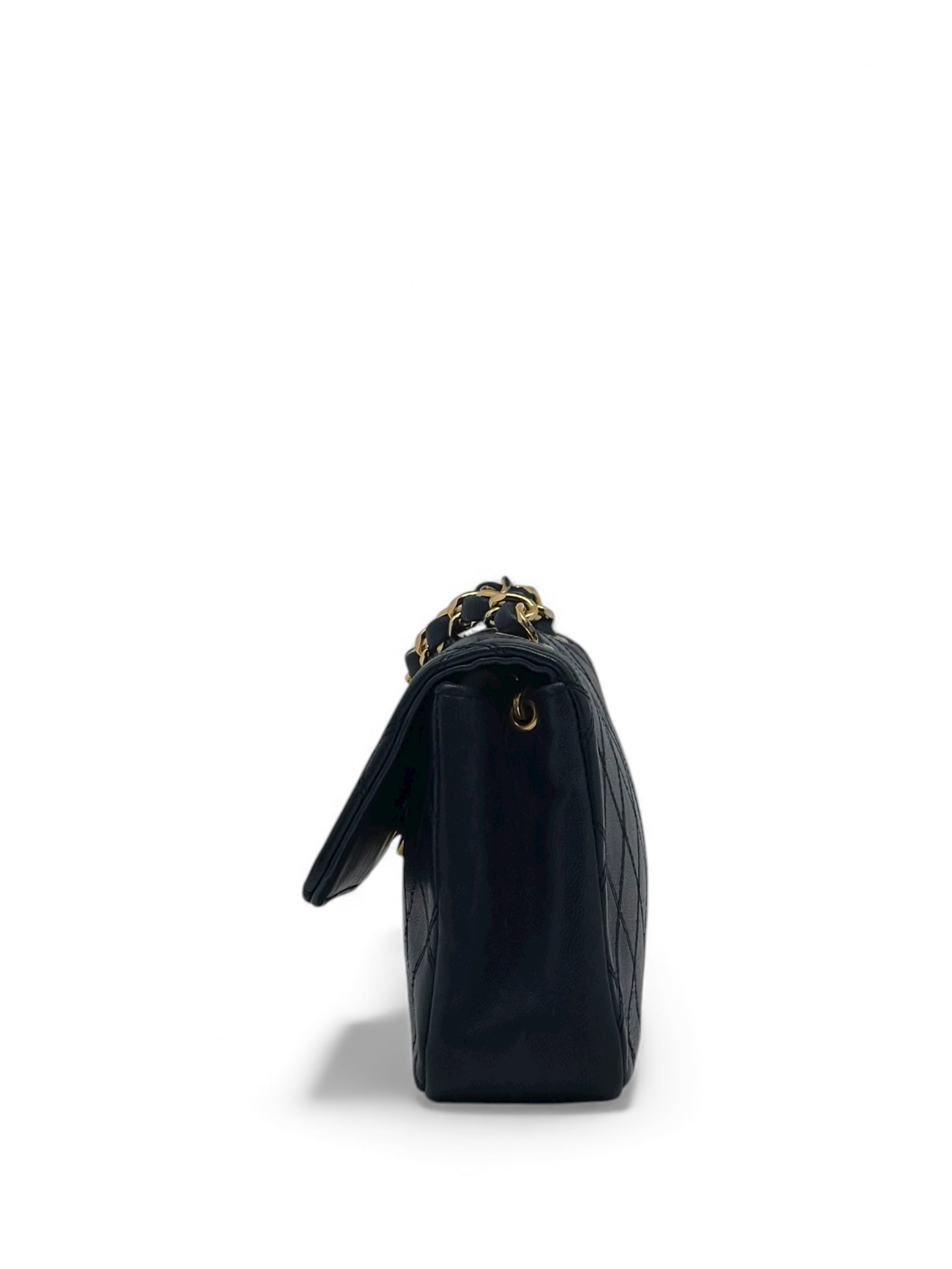 Chanel - Mini borsa con patta blu navy