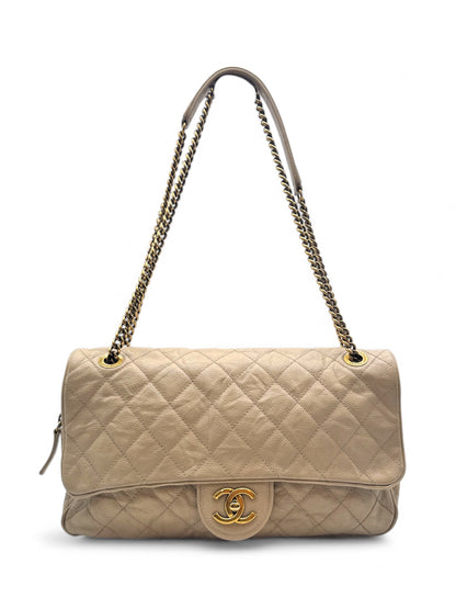 Chanel - Sac à rabat beige