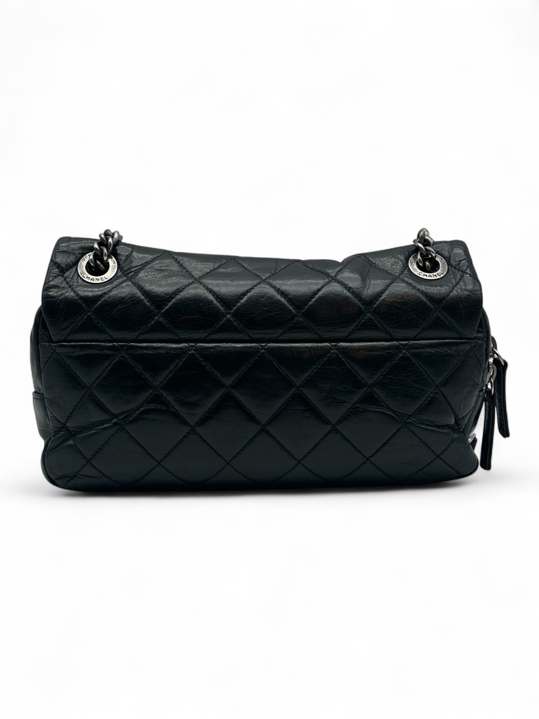 Chanel - Sac noir à rabat