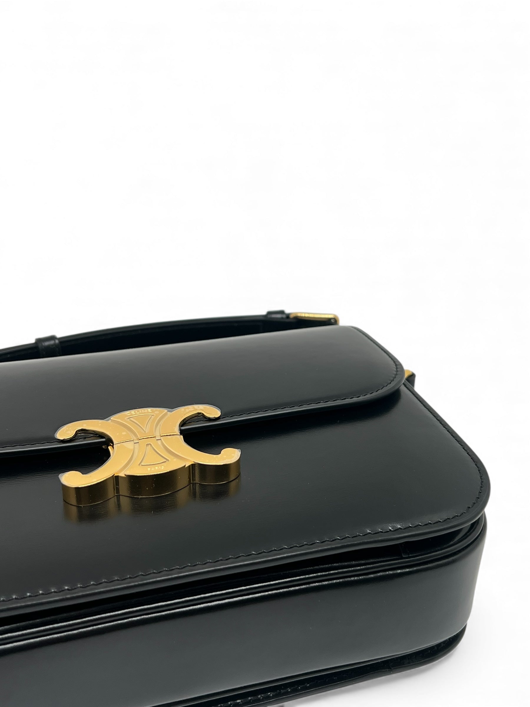 Céline - Borsa Triomphe media