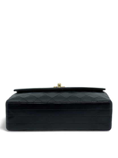 Chanel - Sac noir matelassé