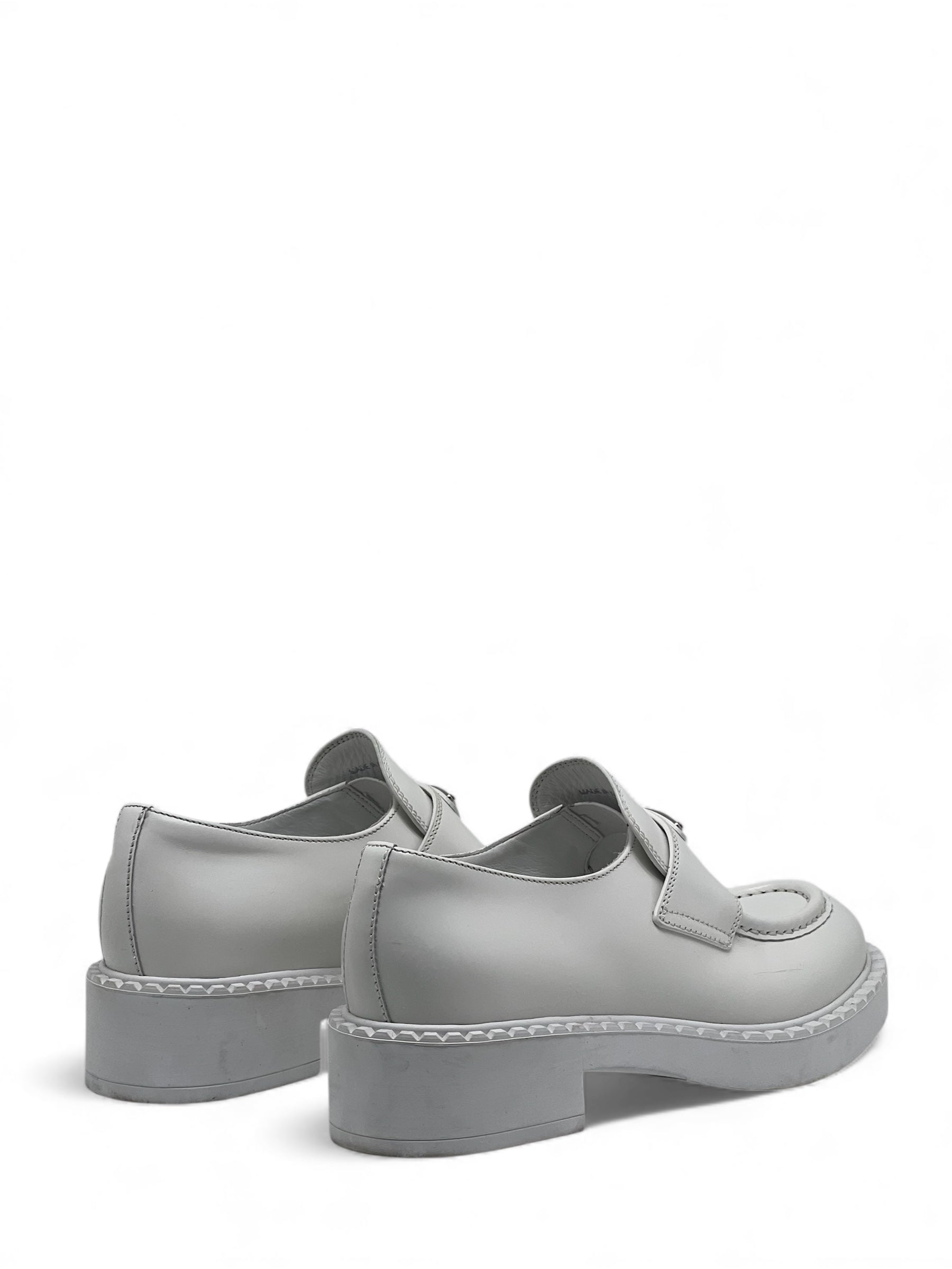 Prada - Mocassini color cioccolato in pelle bianca T36,5