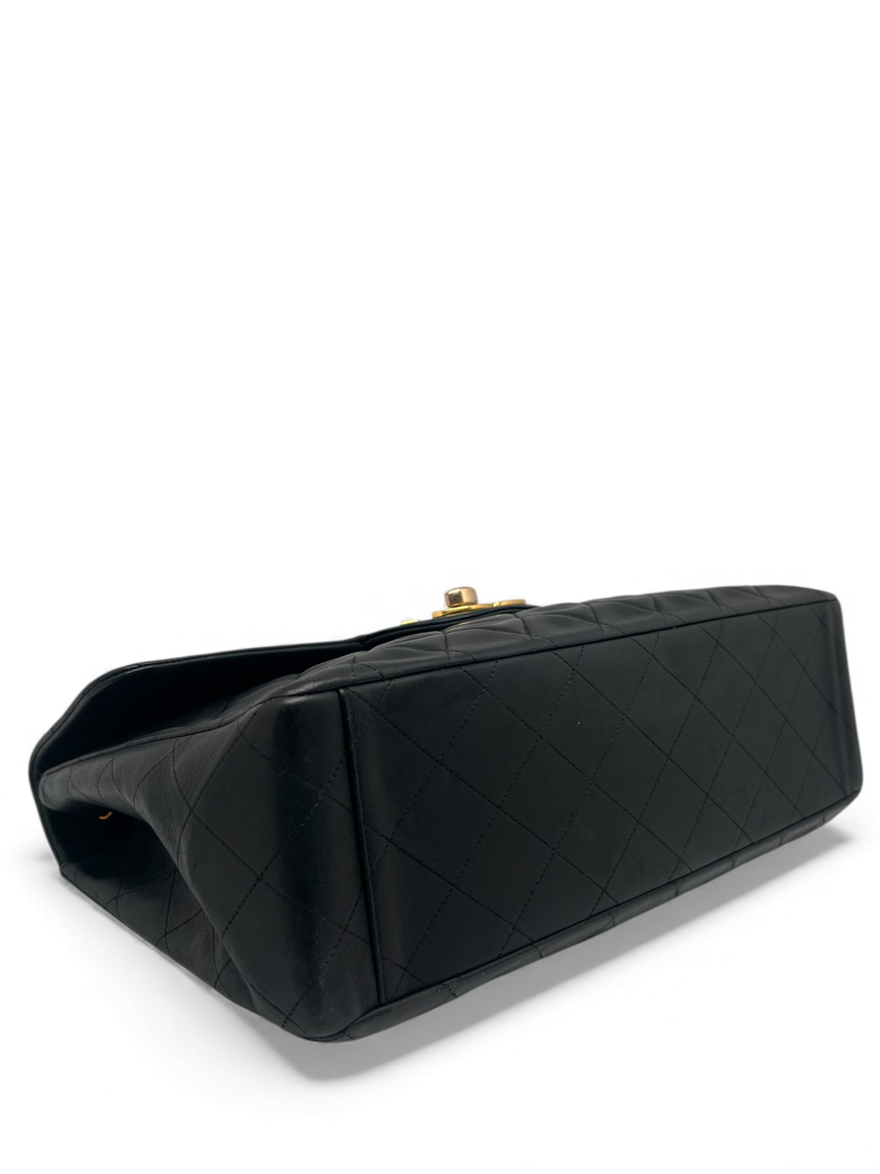 Chanel - Sac Maxi Jumbo vintage noir