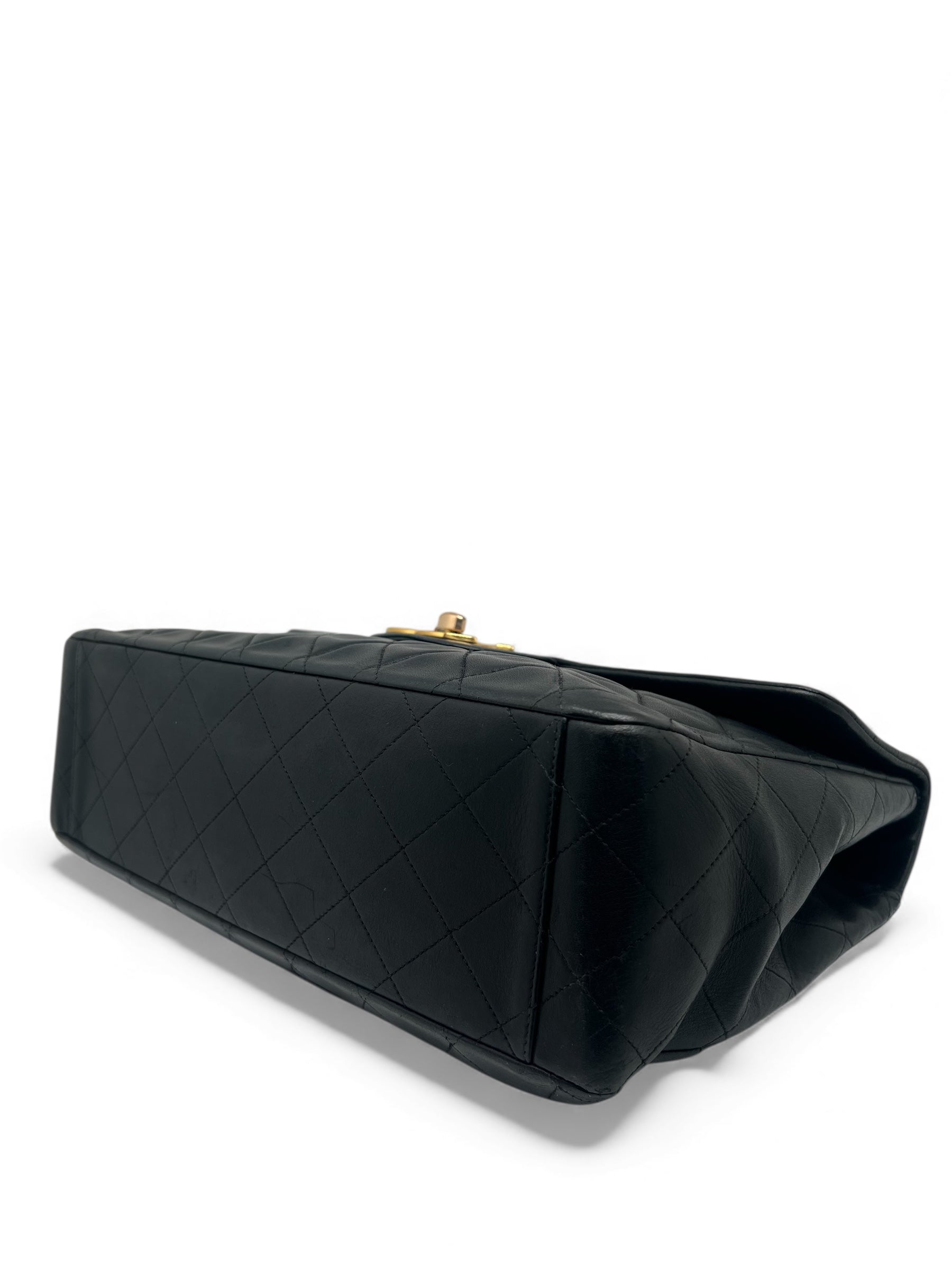 Chanel - Sac Maxi Jumbo vintage noir