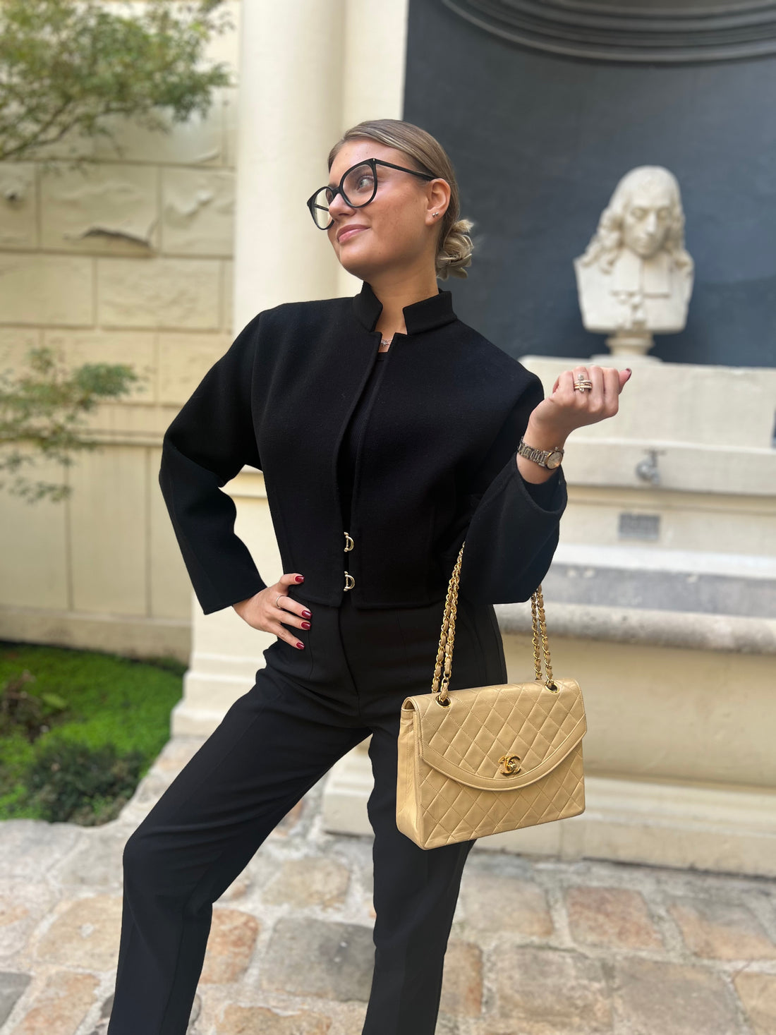 Chanel - Sac à main matelassé beige