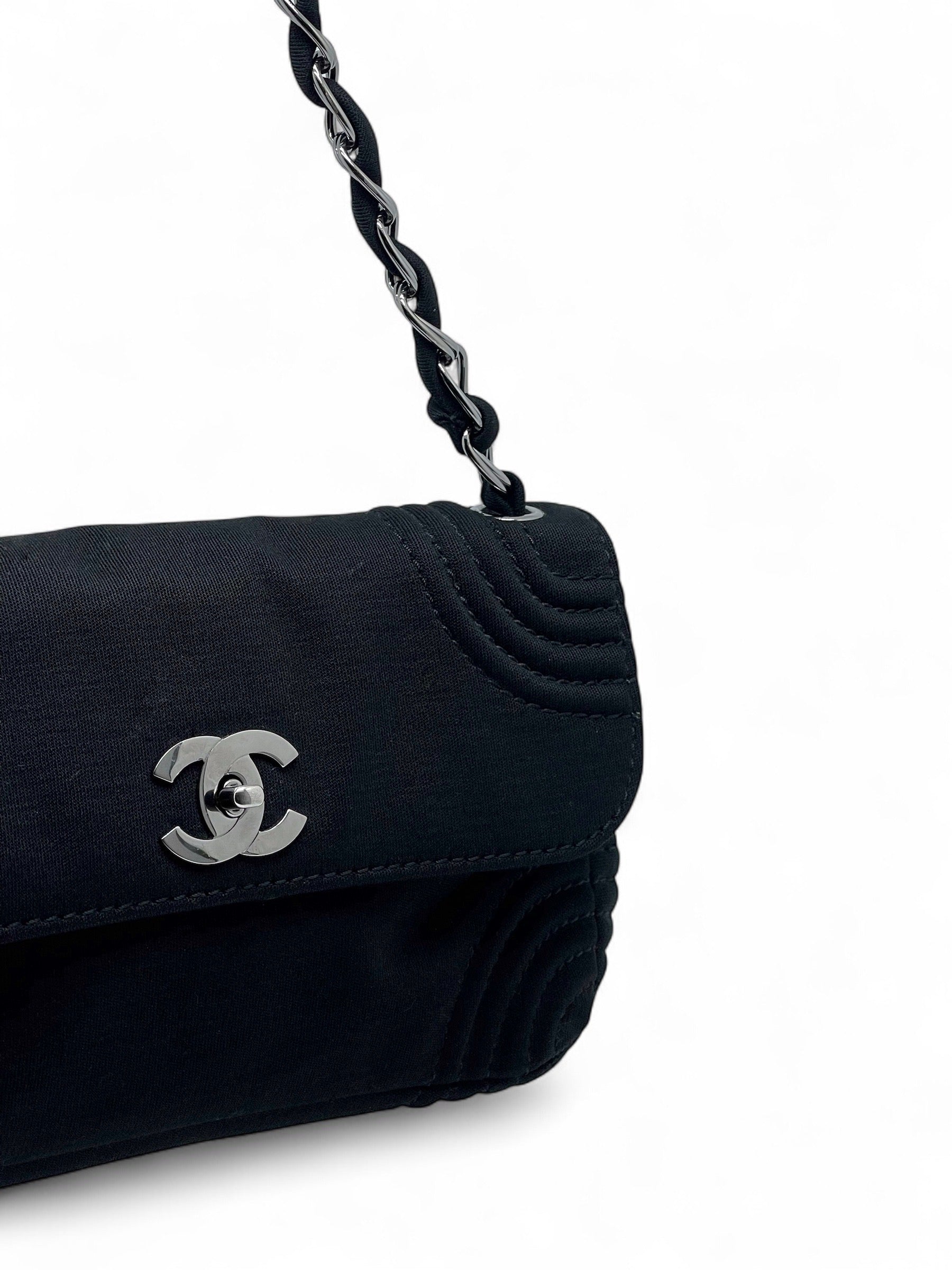 Chanel - Sac en jersey noir