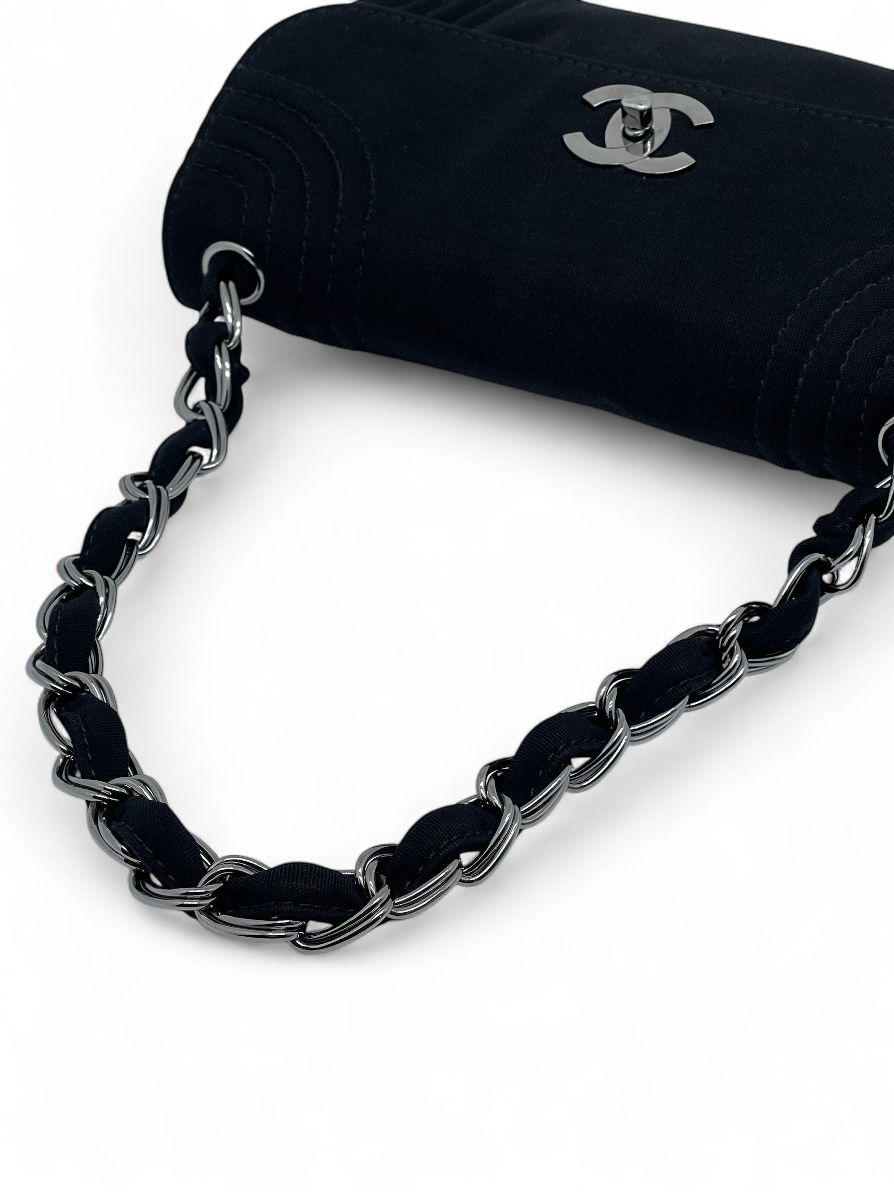 Chanel - Sac en jersey noir