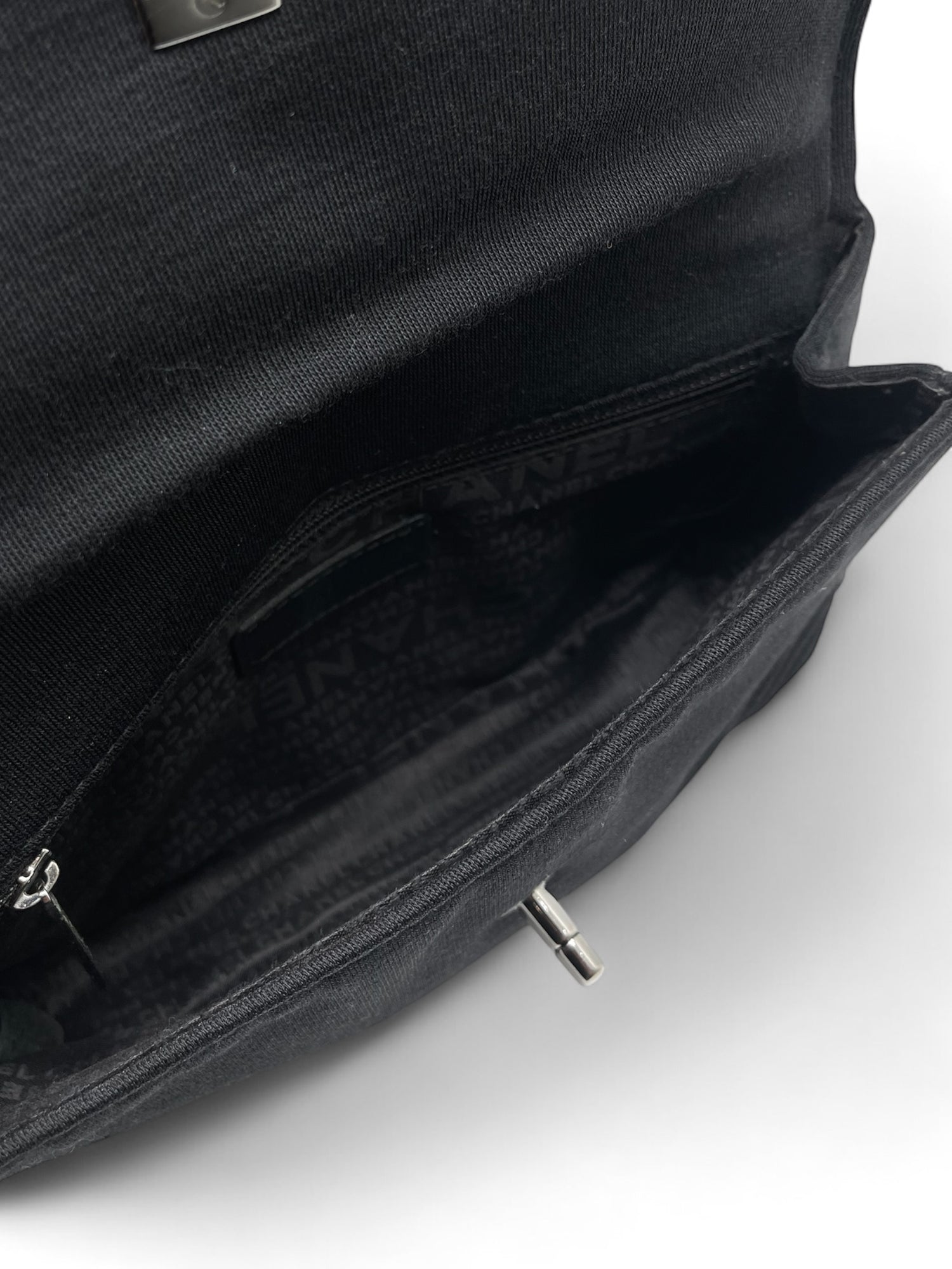 Chanel - Sac en jersey noir