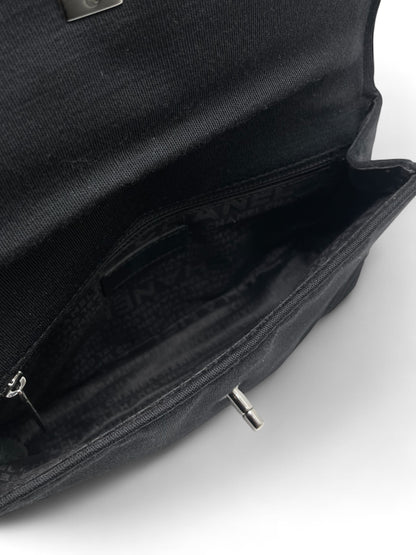 Chanel - Sac en jersey noir
