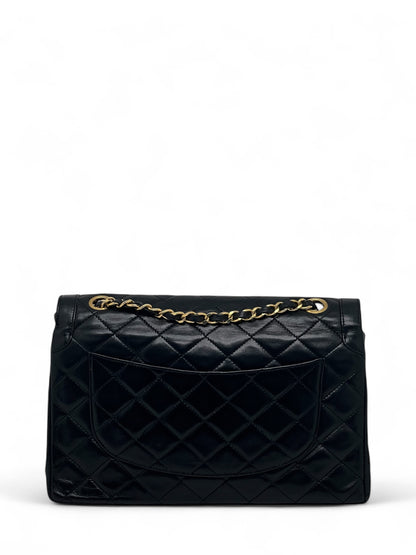 Chanel - Sac à épaule en agneau noir