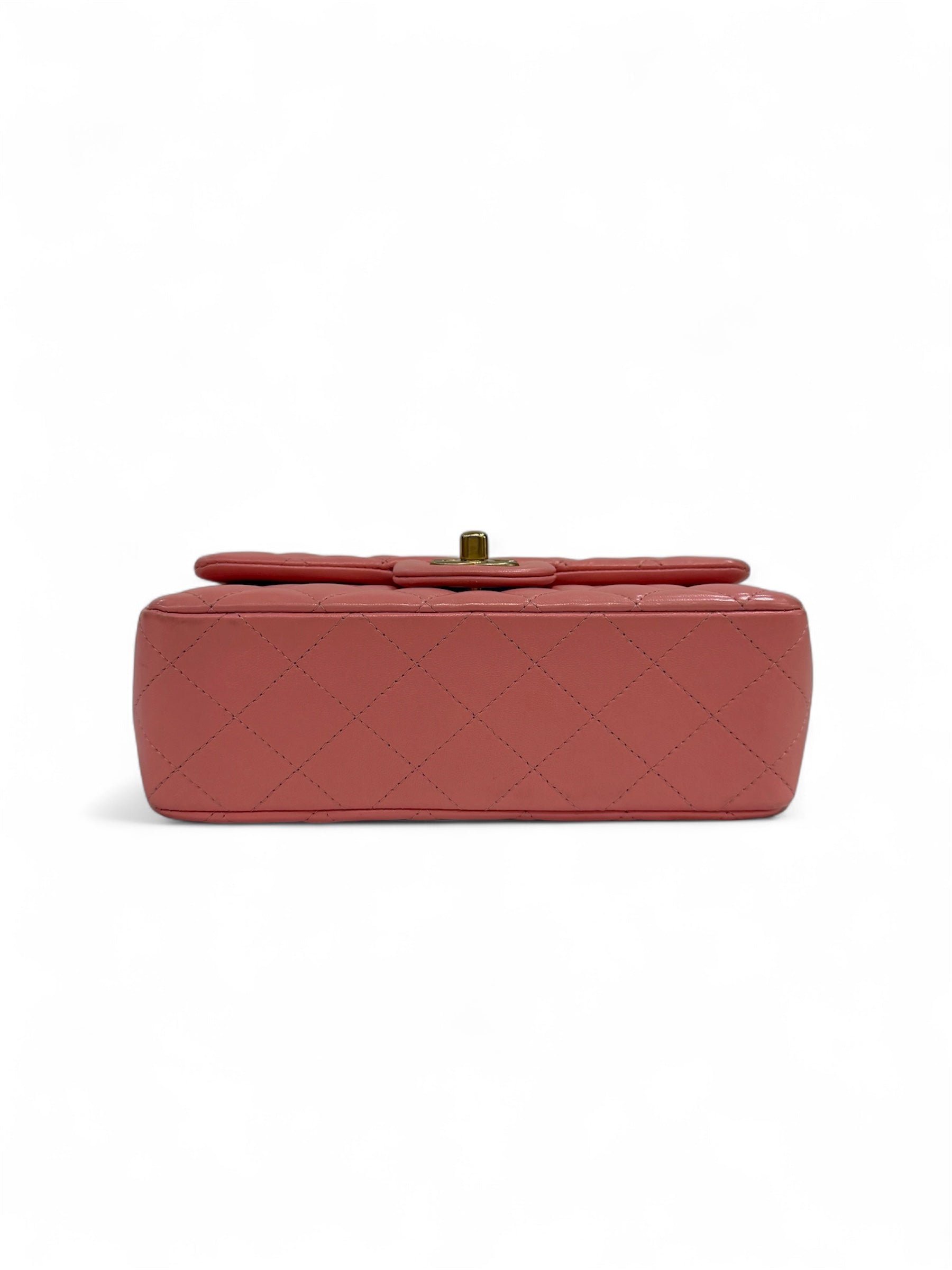 Chanel - 20 cm Timeless bag