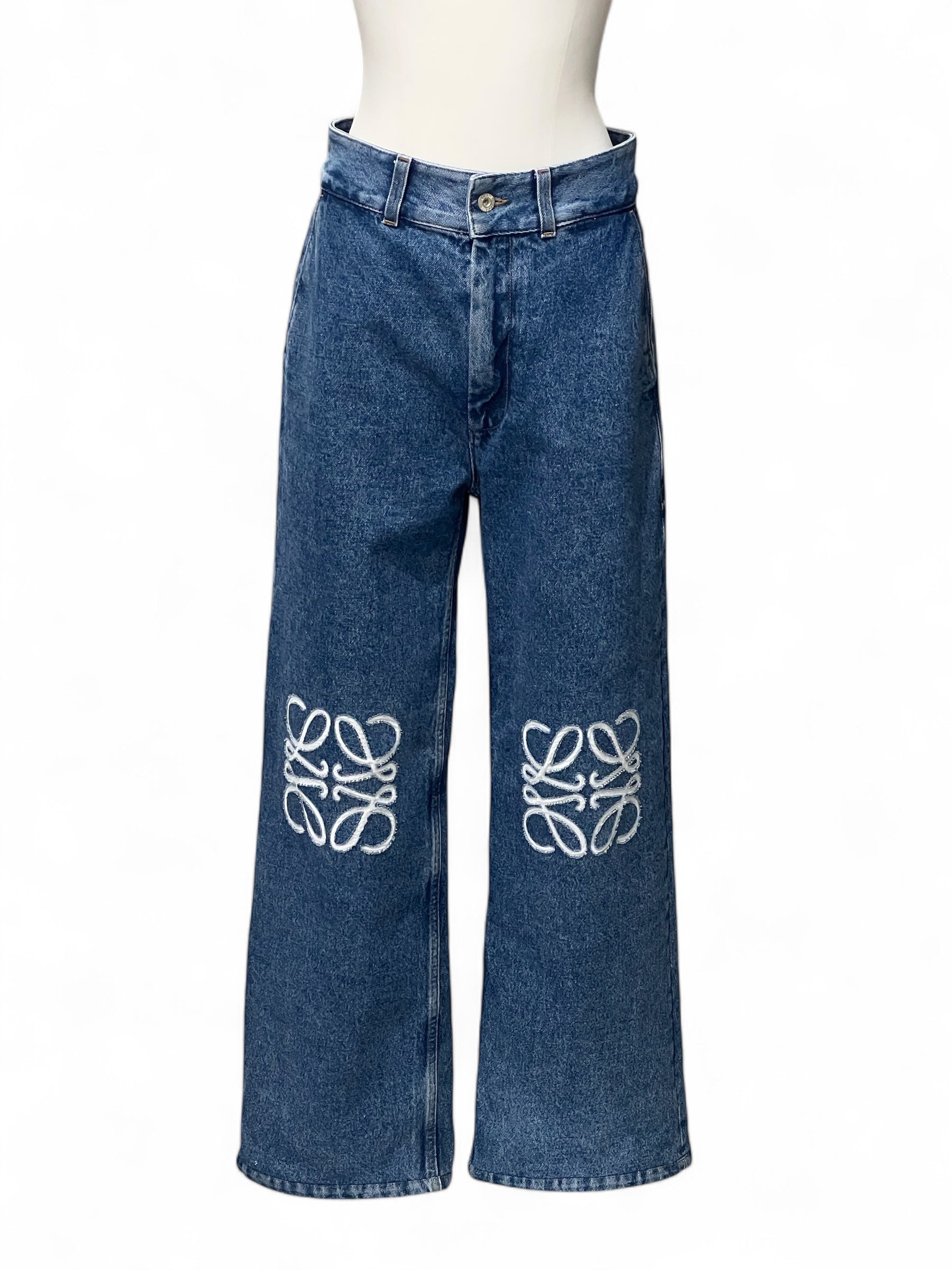 Loewe -  Jean mom T38
