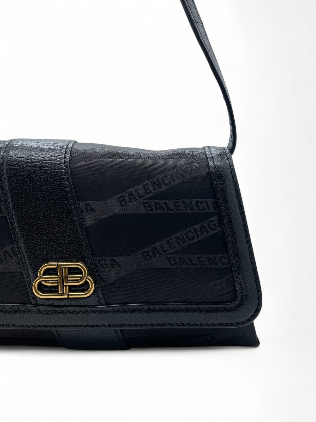 Balenciaga - Sac Shift en cuir et nylon noir