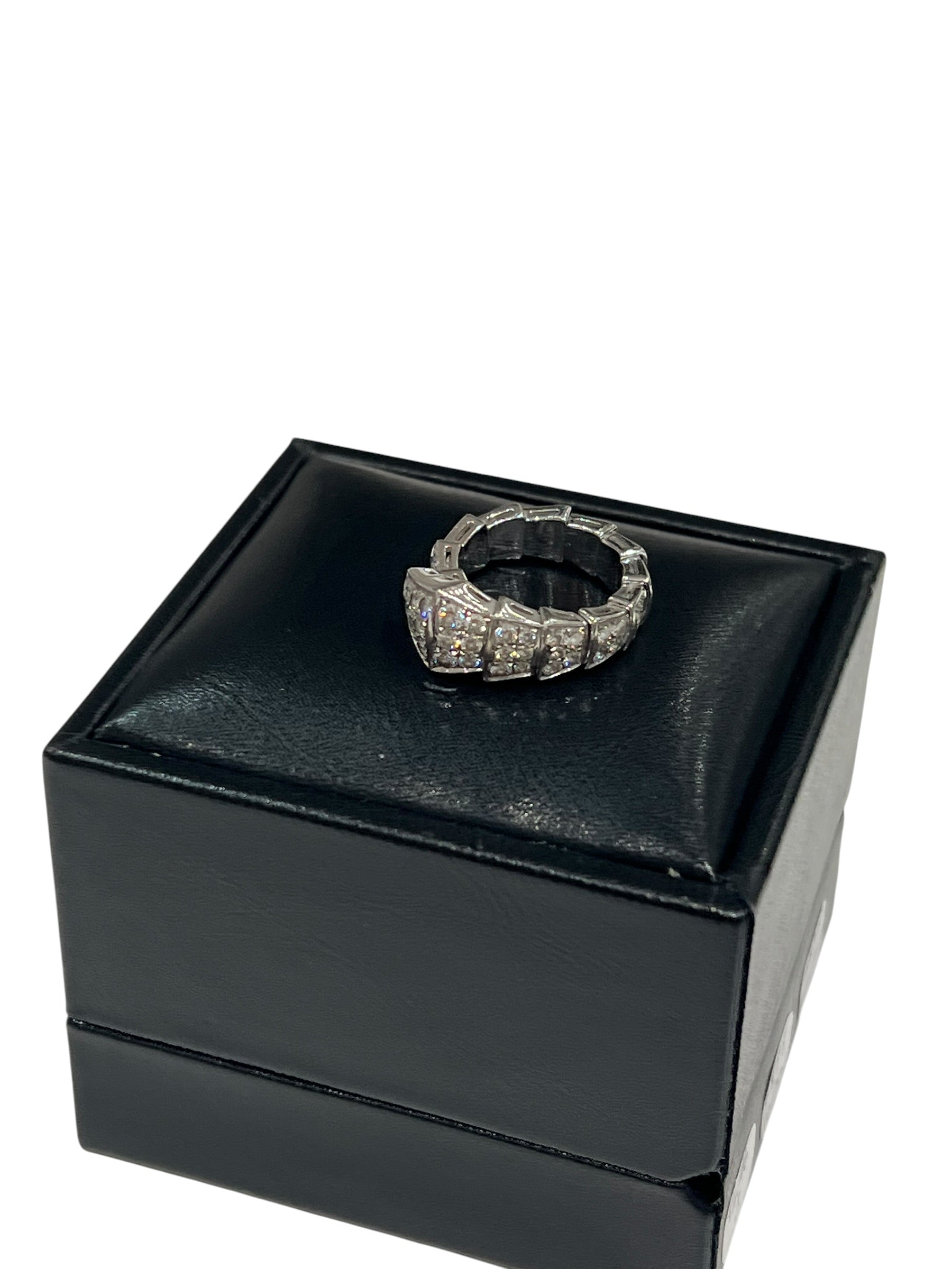 Bvlgari – Serpenti-Ring aus Weißgold mit Diamantbesatz, Einheitsgröße