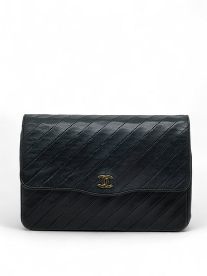 Chanel - Sac à main en cuir / Classique