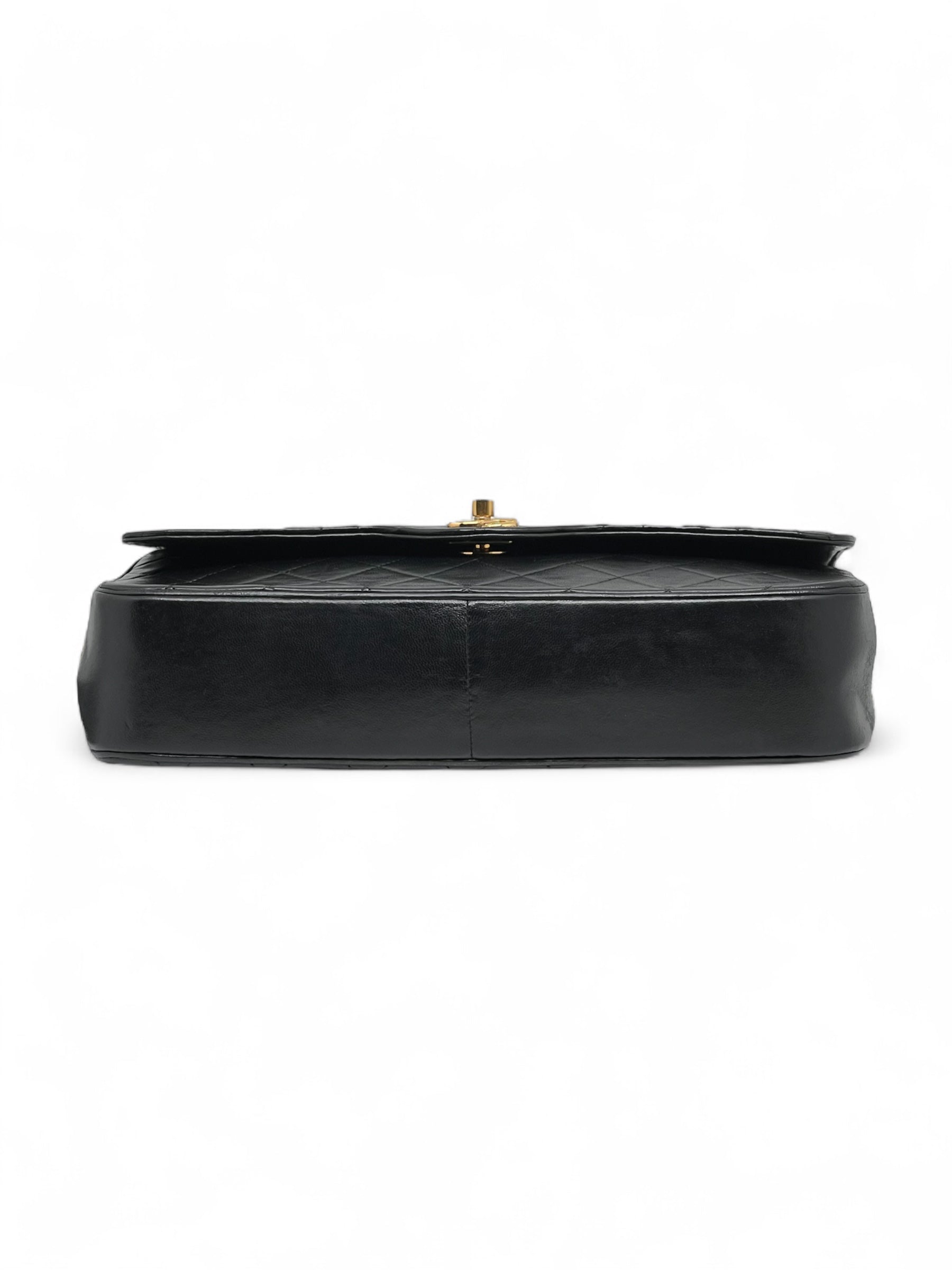 Chanel - Sac à main classique en cuir