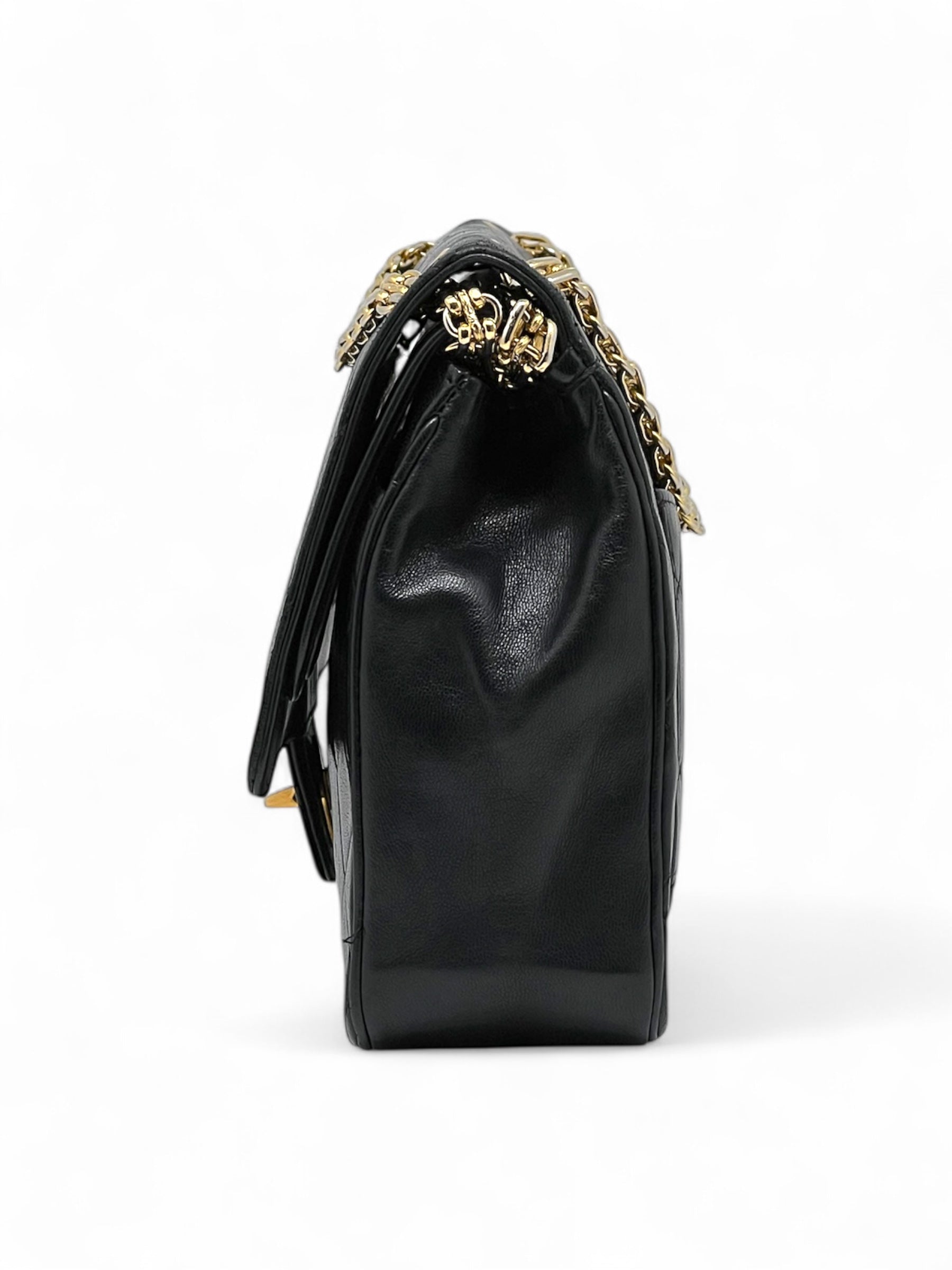 Chanel - Double flap bag with rice-grain chain