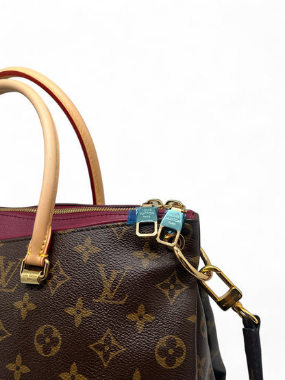 Louis Vuitton -  Sac Pallas Monogram Aurore