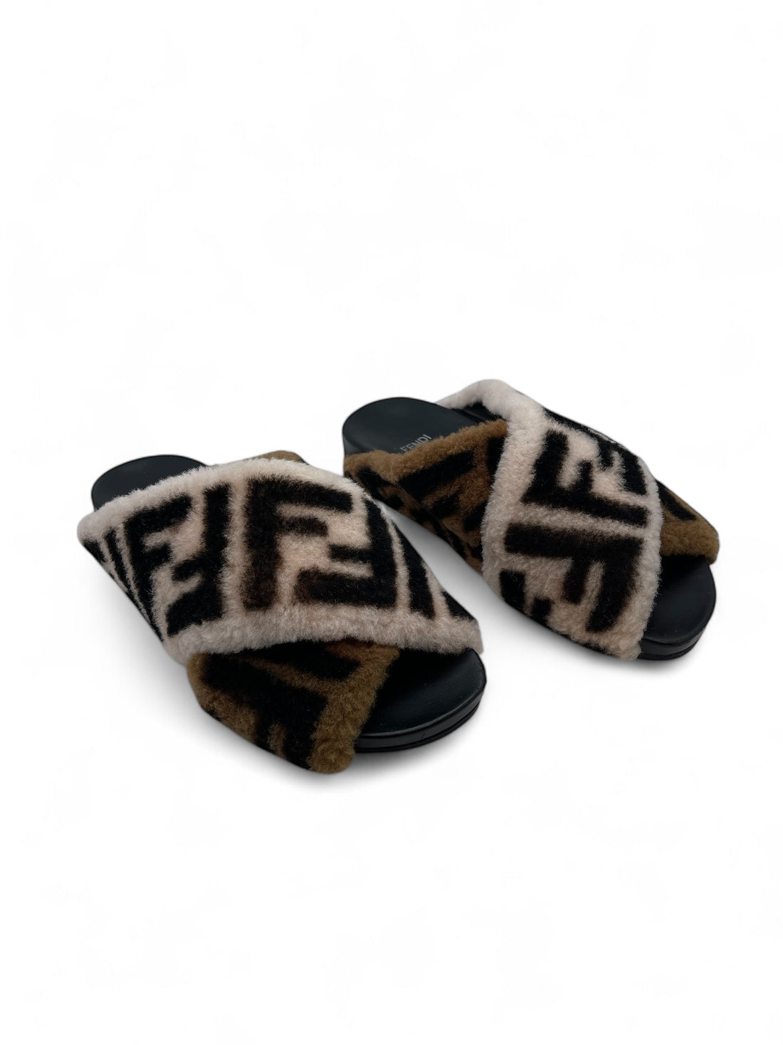 Fendi - Sandales en fausse fourrure T36