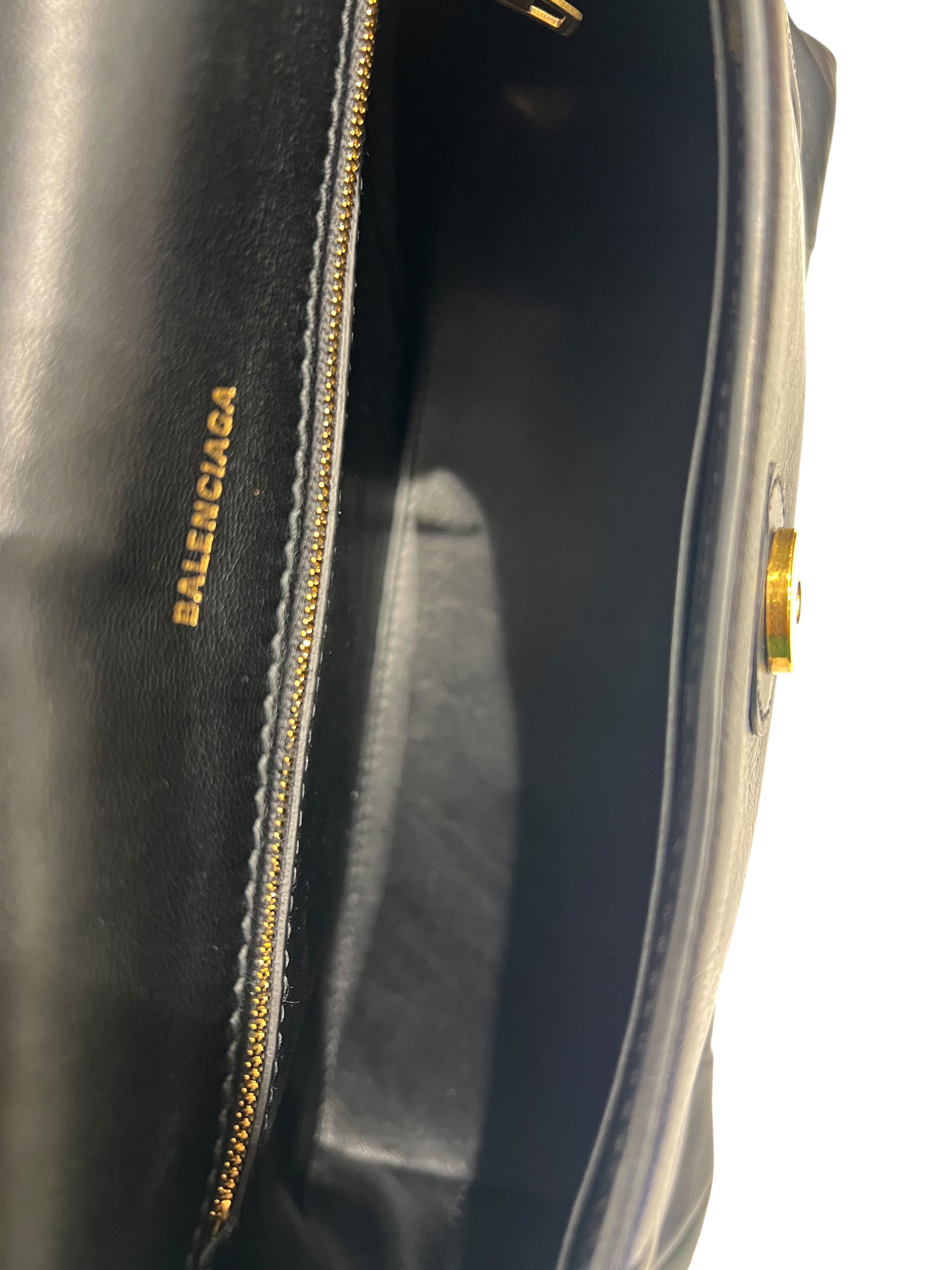 Balenciaga : downtown cuir noir