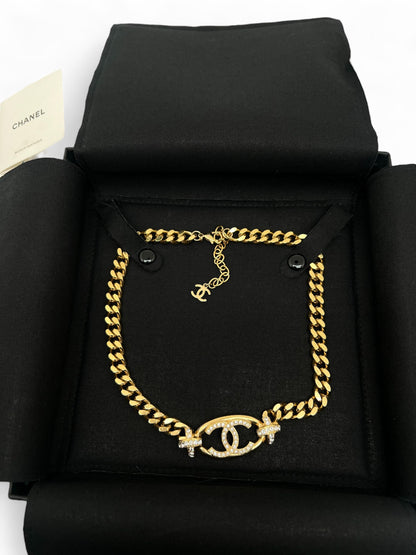Chanel - Collier ras du cou CC avec strass