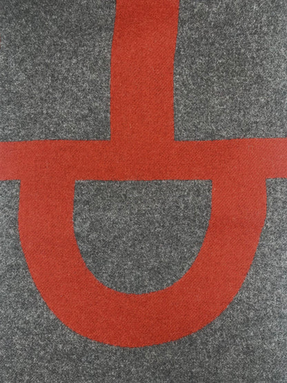 Hermès - Écharpe grise et bordeaux en cachemire