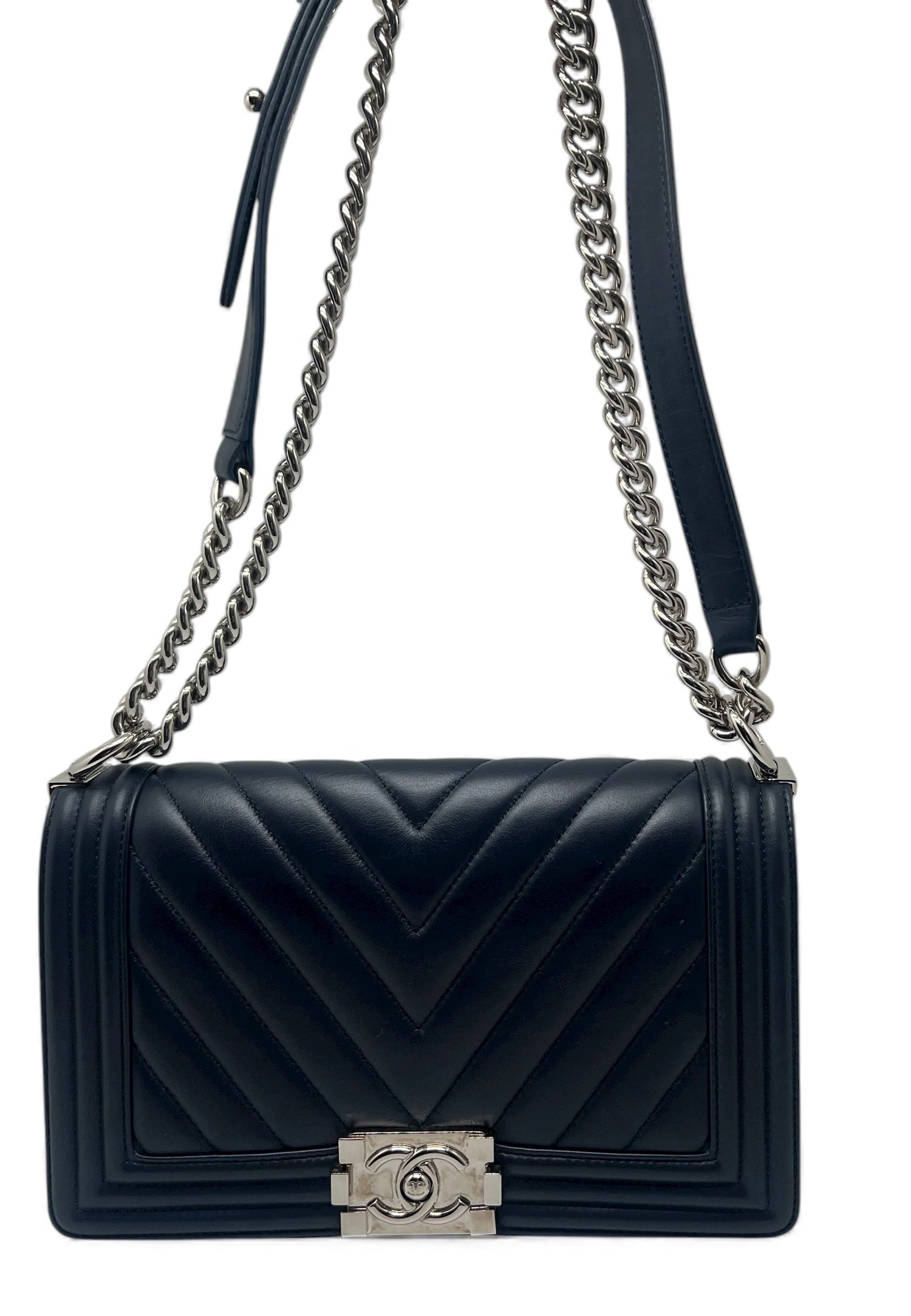 Chanel - Sac Boy chevron bleu marine
