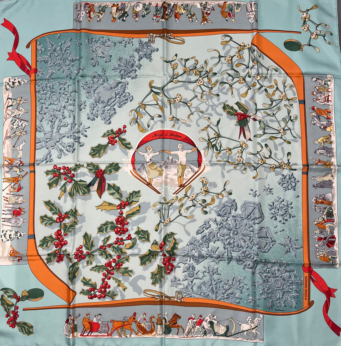 Hermès - Carré 90 « Neige d’Antan »