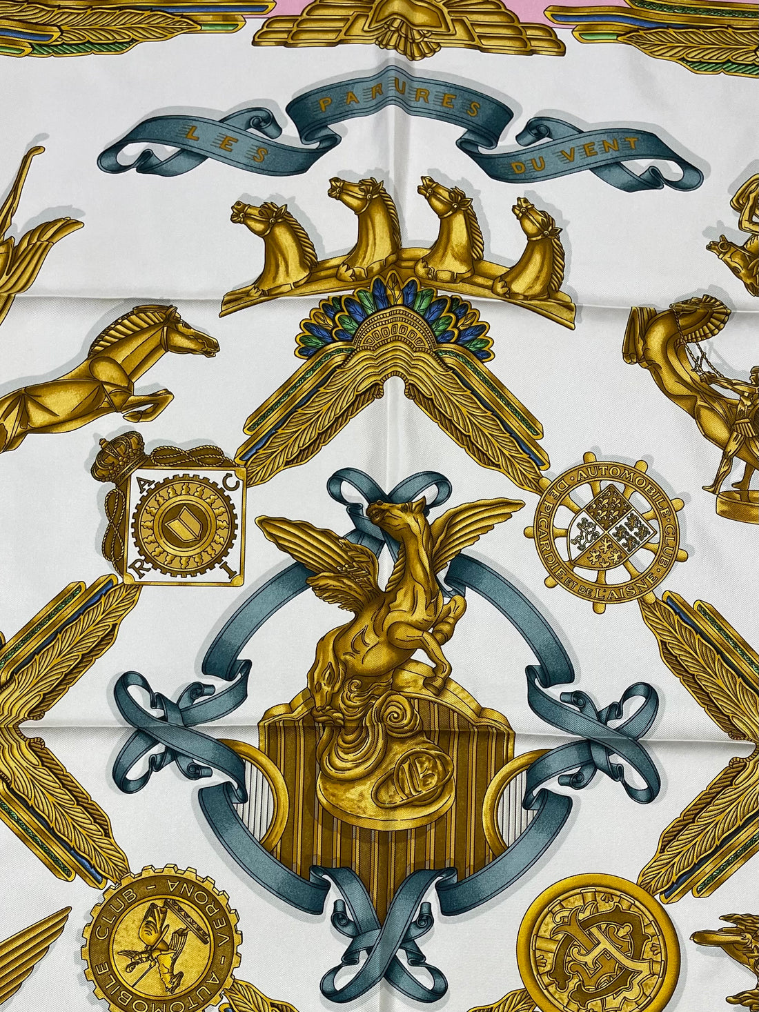 Hermès - Carré 90 « Les Parures du vent »