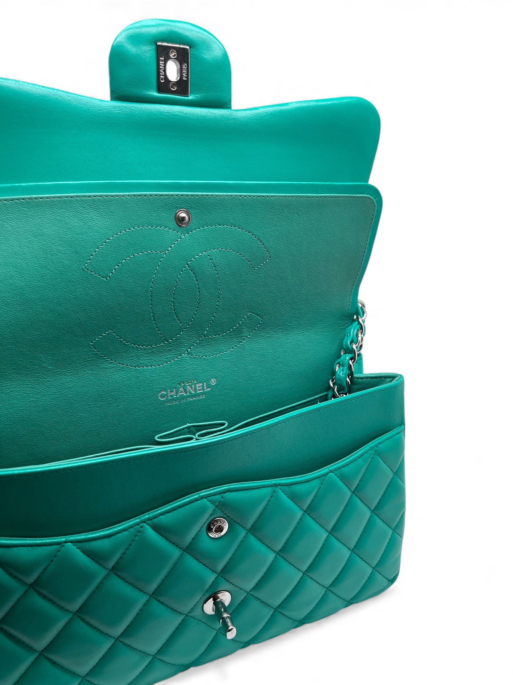 Chanel - Jumbo-Tasche smaragdgrün