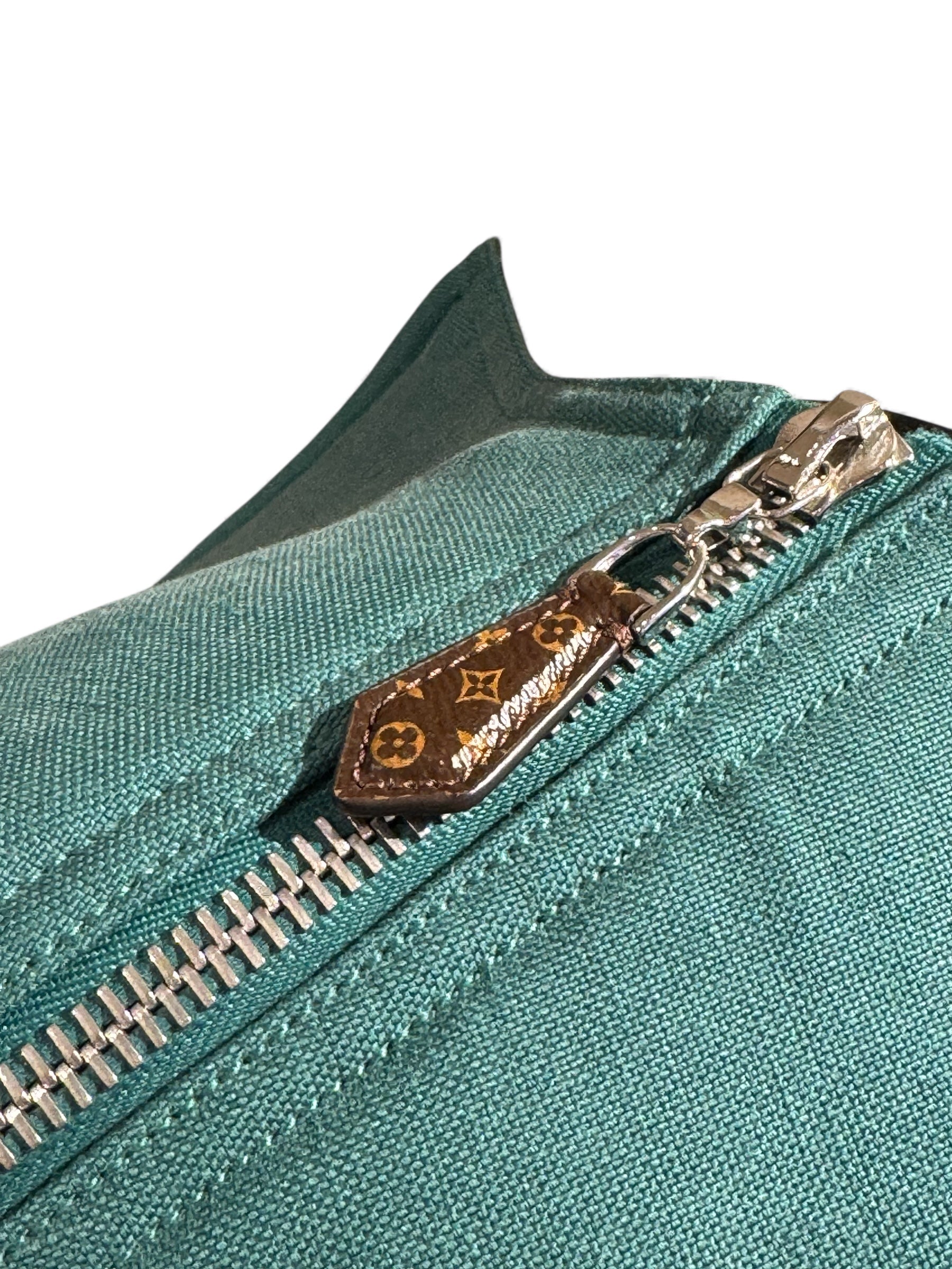 Louis Vuitton - Bomberjacke aus Jeansstoff und Leder T34