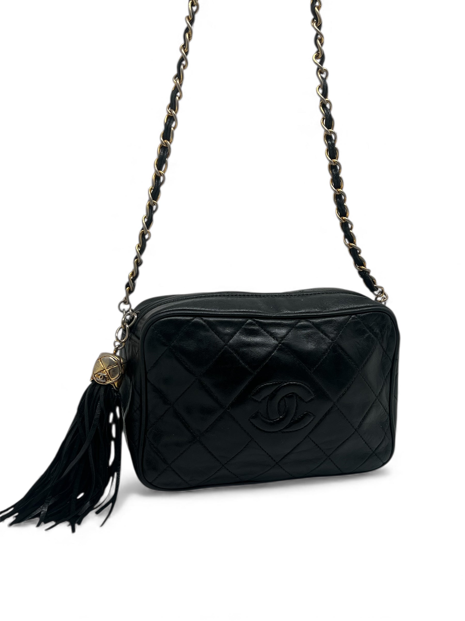 Chanel - Borsa a mano Camera in pelle nera