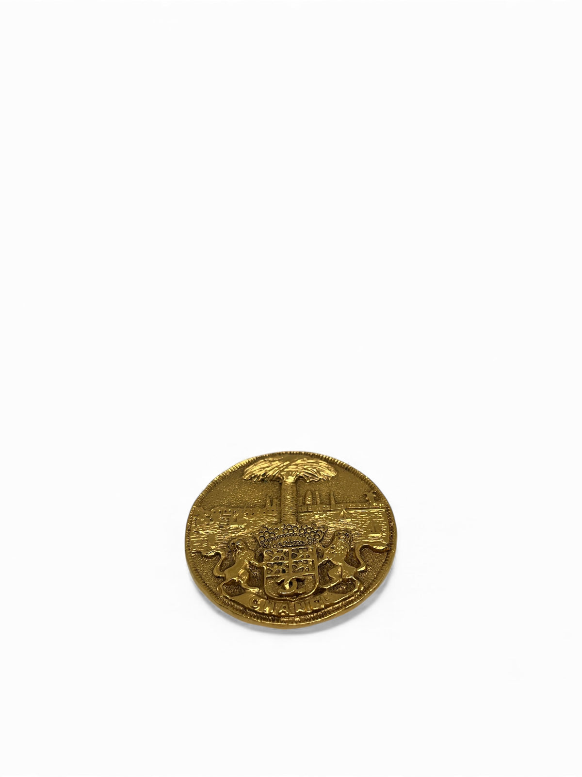 Chanel - Gold brooch